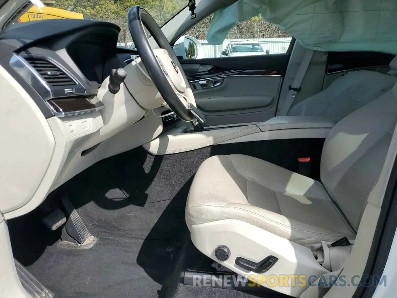 7 Photograph of a damaged car YV4102PK1K1452850 VOLVO XC90 2019