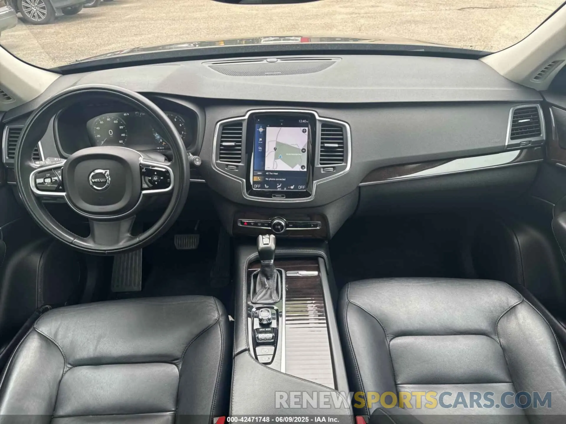 6 Photograph of a damaged car YV4102PK2K1487459 VOLVO XC90 2019