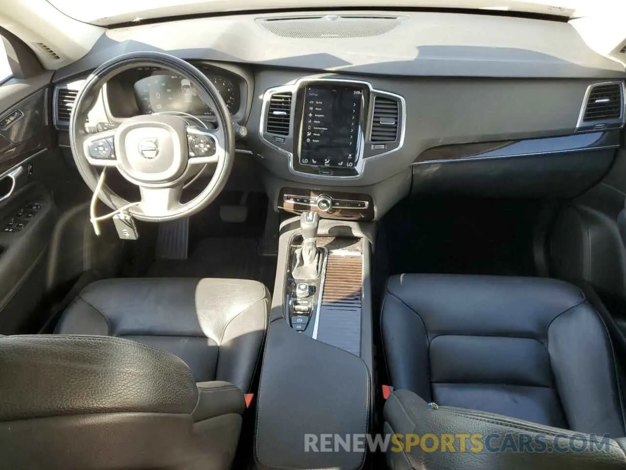 8 Photograph of a damaged car YV4102PK8K1485926 VOLVO XC90 2019