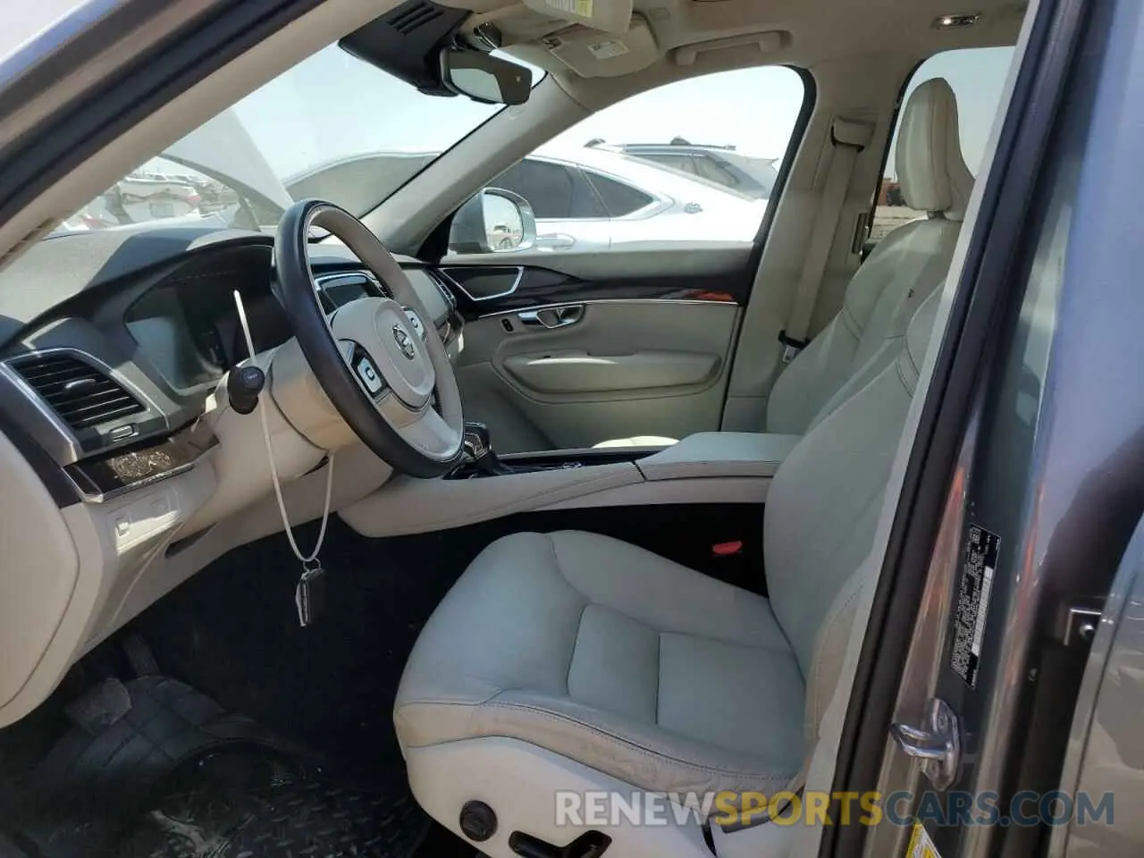 7 Photograph of a damaged car YV4102PK9K1499883 VOLVO XC90 2019