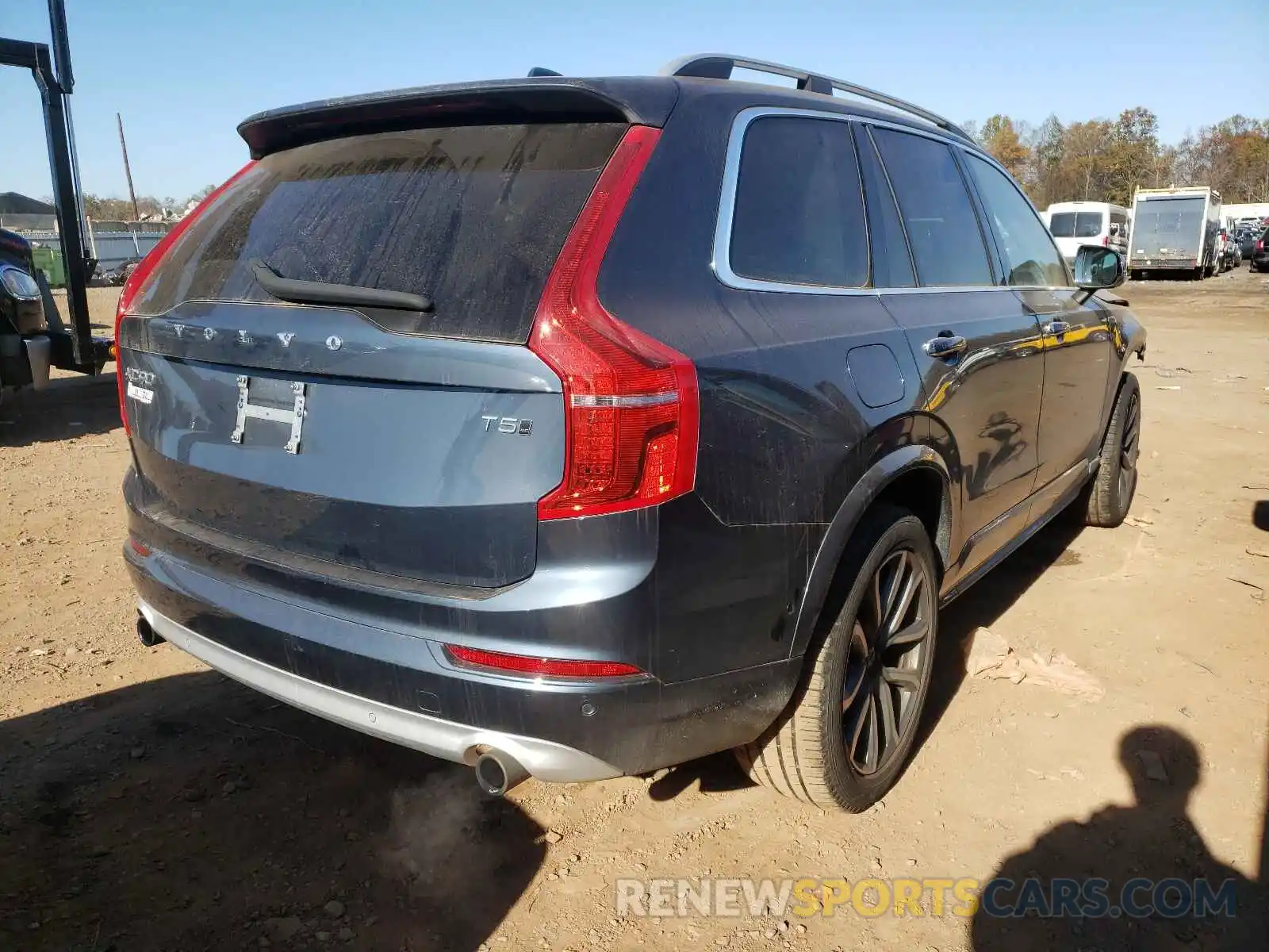 4 Photograph of a damaged car YV4102PKXK1489945 VOLVO XC90 2019