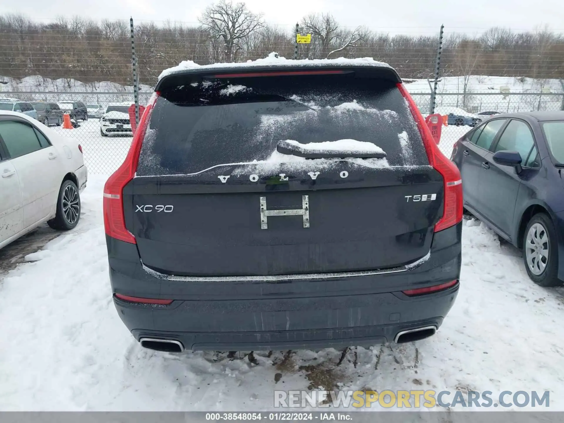 16 Photograph of a damaged car YV4102PM0K1504485 VOLVO XC90 2019