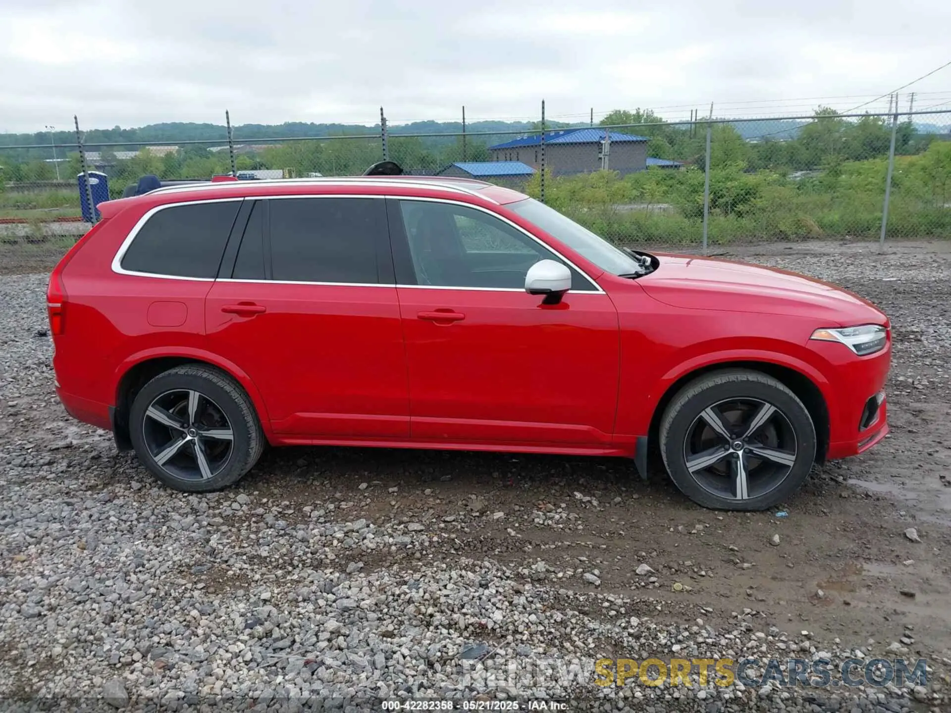 13 Photograph of a damaged car YV4102PM5K1469488 VOLVO XC90 2019