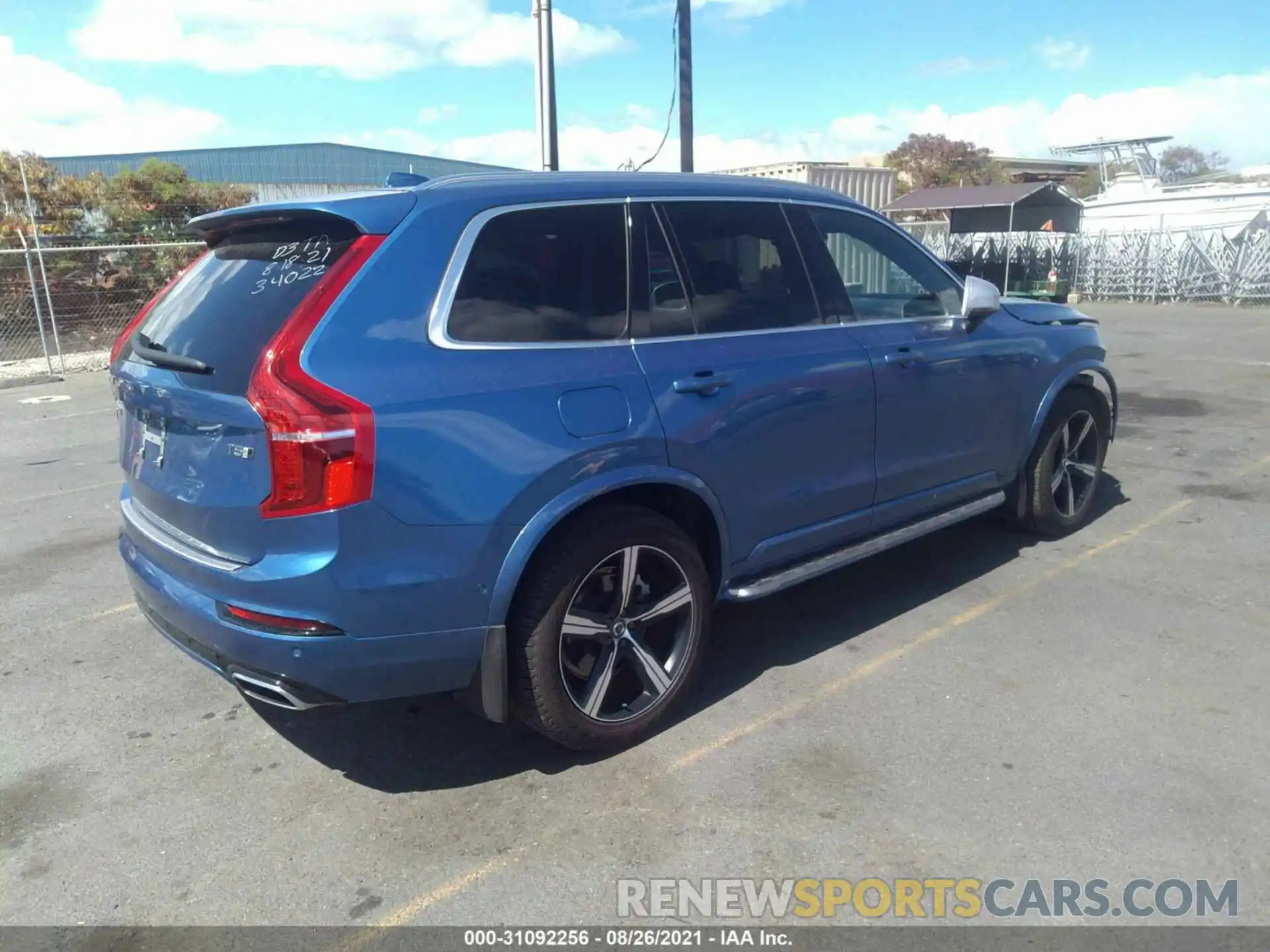 4 Photograph of a damaged car YV4102PM9K1487198 VOLVO XC90 2019