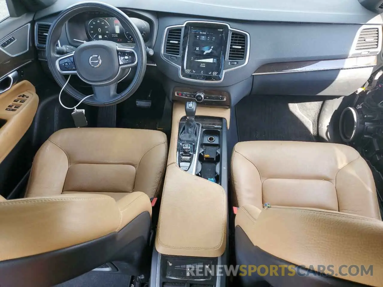8 Photograph of a damaged car YV4A22PK0K1464157 VOLVO XC90 2019
