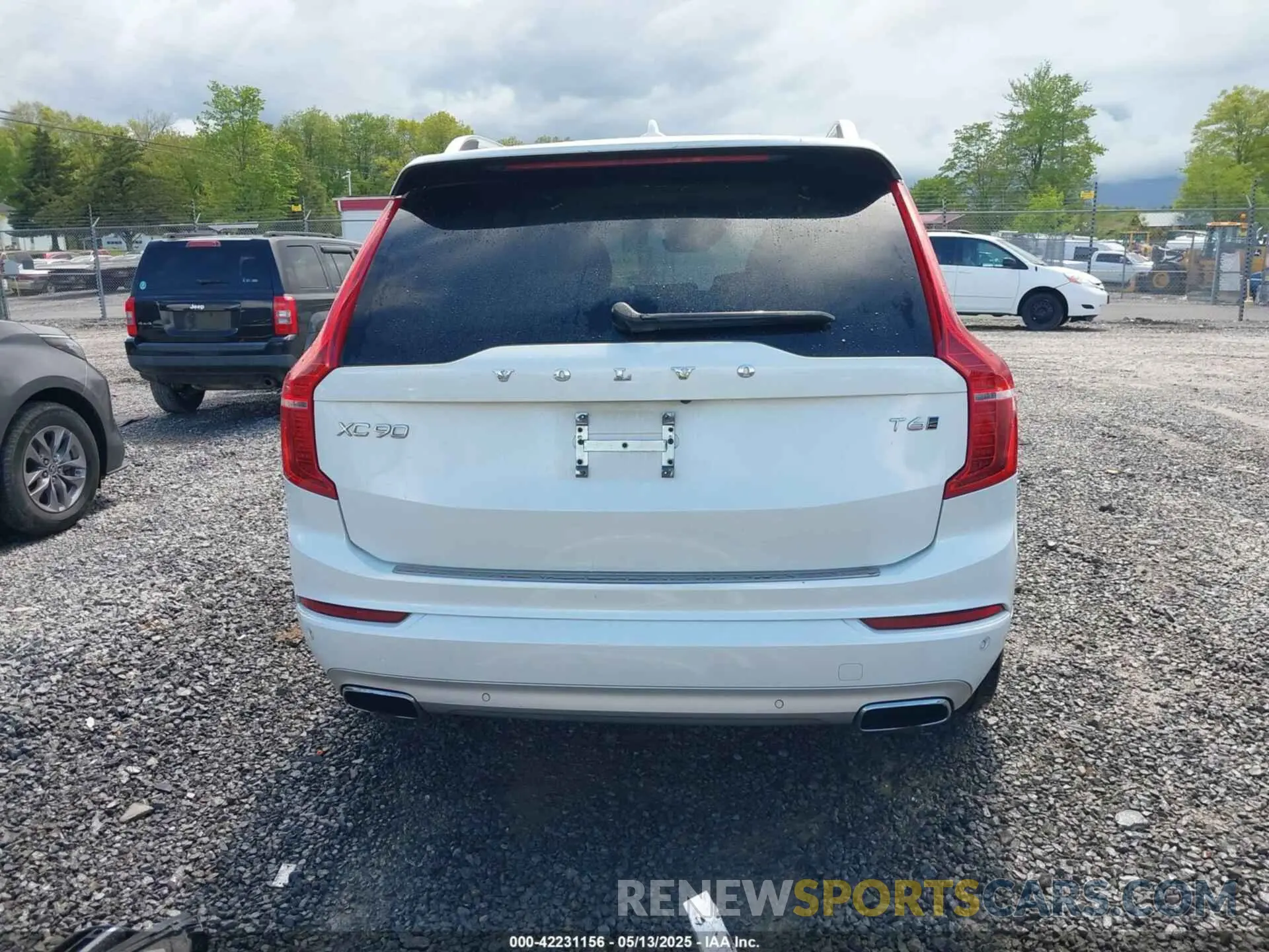 17 Photograph of a damaged car YV4A22PK0K1478673 VOLVO XC90 2019