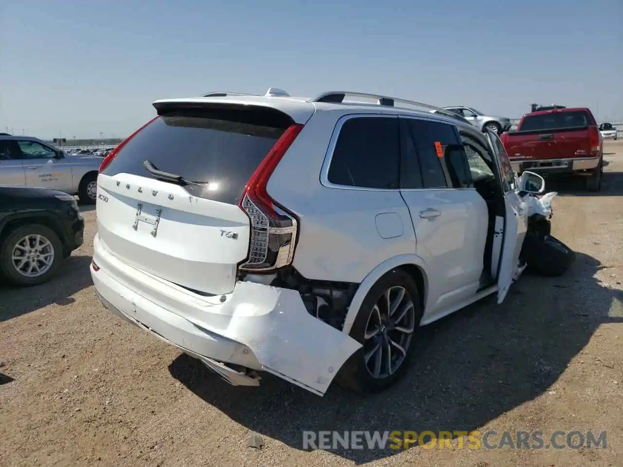 4 Photograph of a damaged car YV4A22PK0K1512417 VOLVO XC90 2019