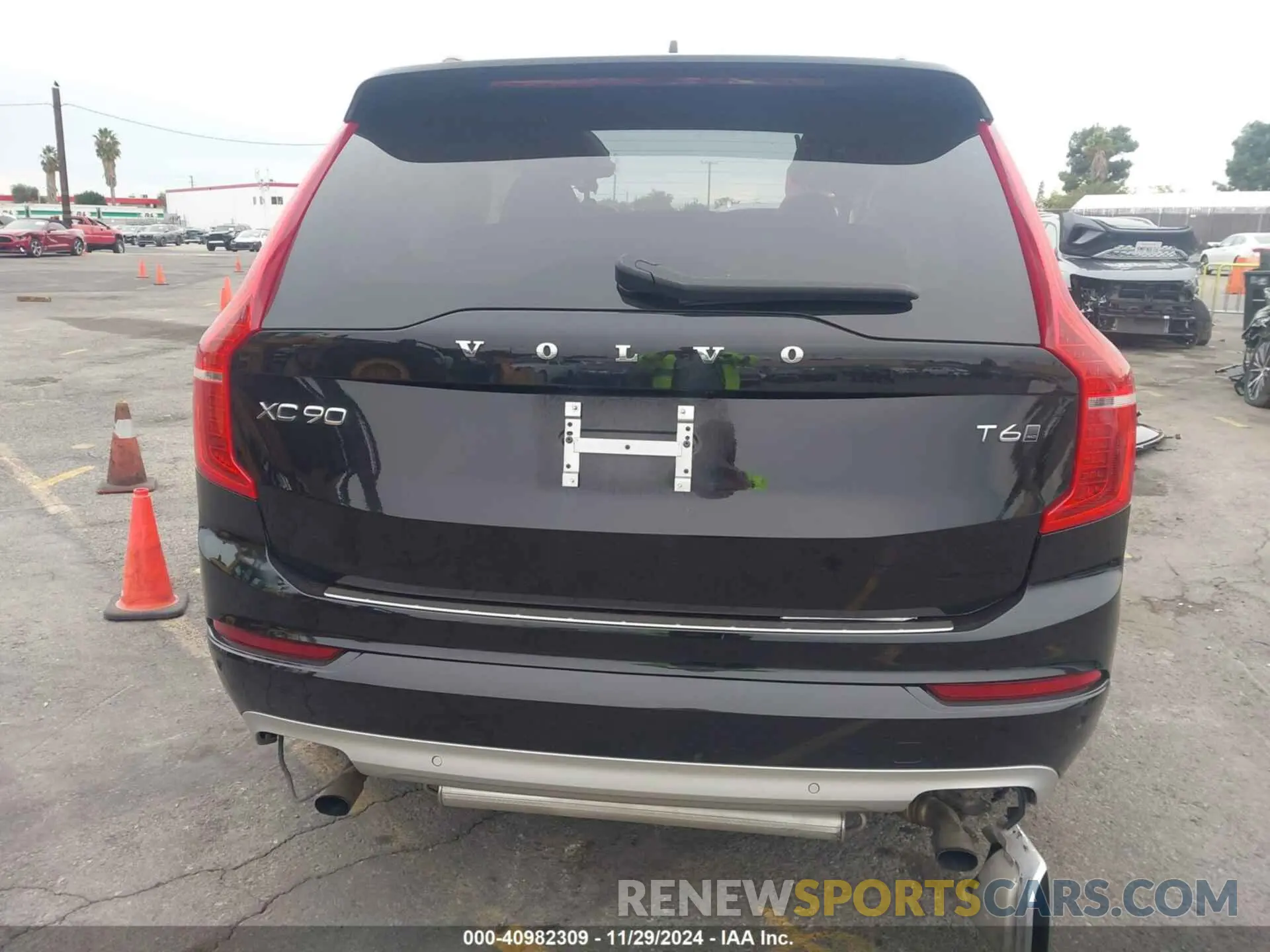 15 Photograph of a damaged car YV4A22PK1K1479394 VOLVO XC90 2019