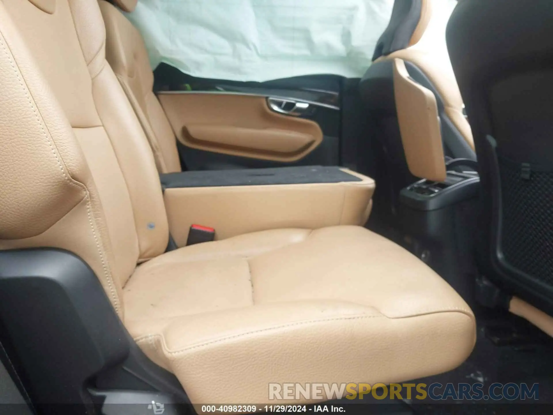 8 Photograph of a damaged car YV4A22PK1K1479394 VOLVO XC90 2019