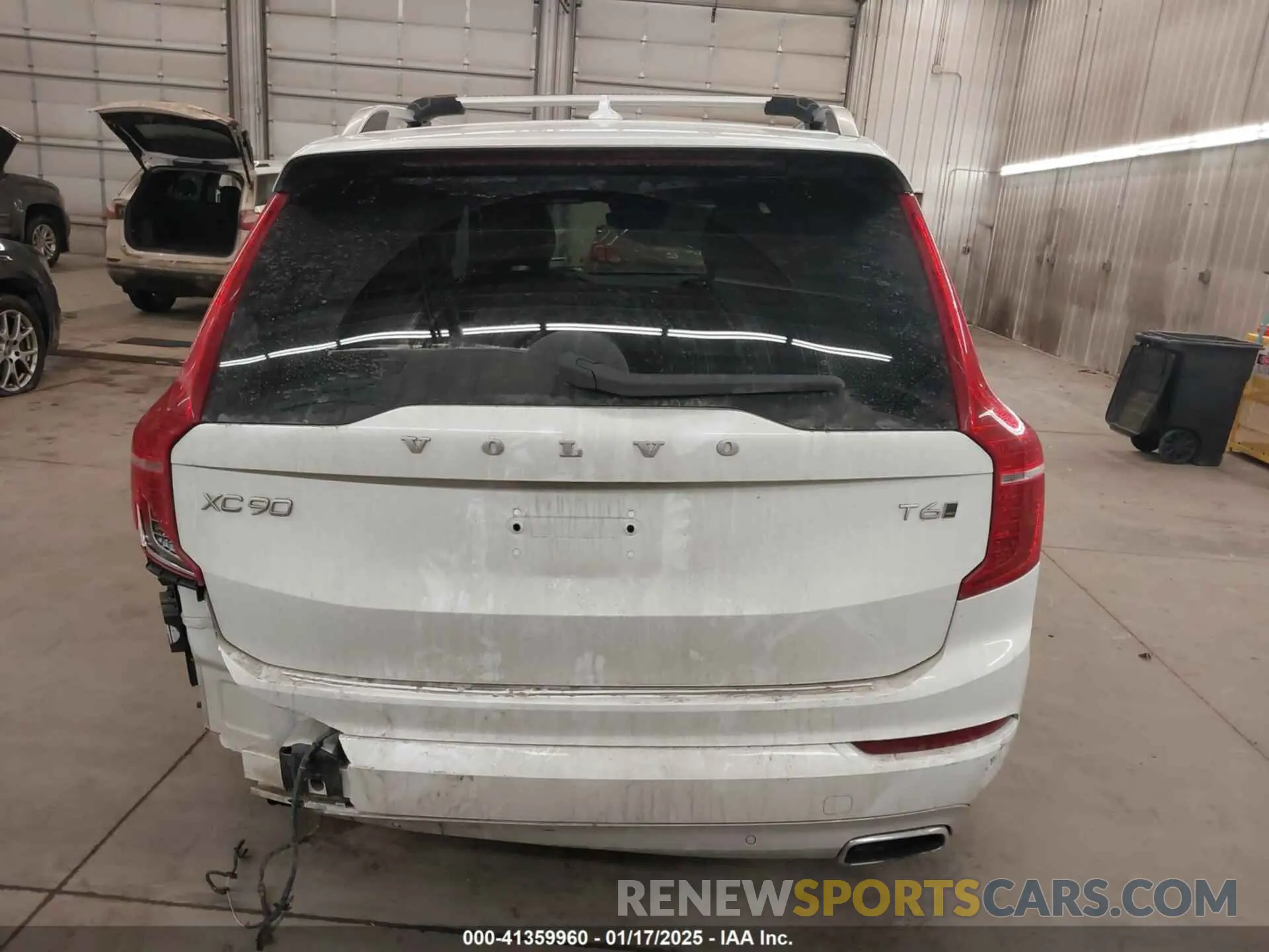 17 Photograph of a damaged car YV4A22PK3K1452939 VOLVO XC90 2019
