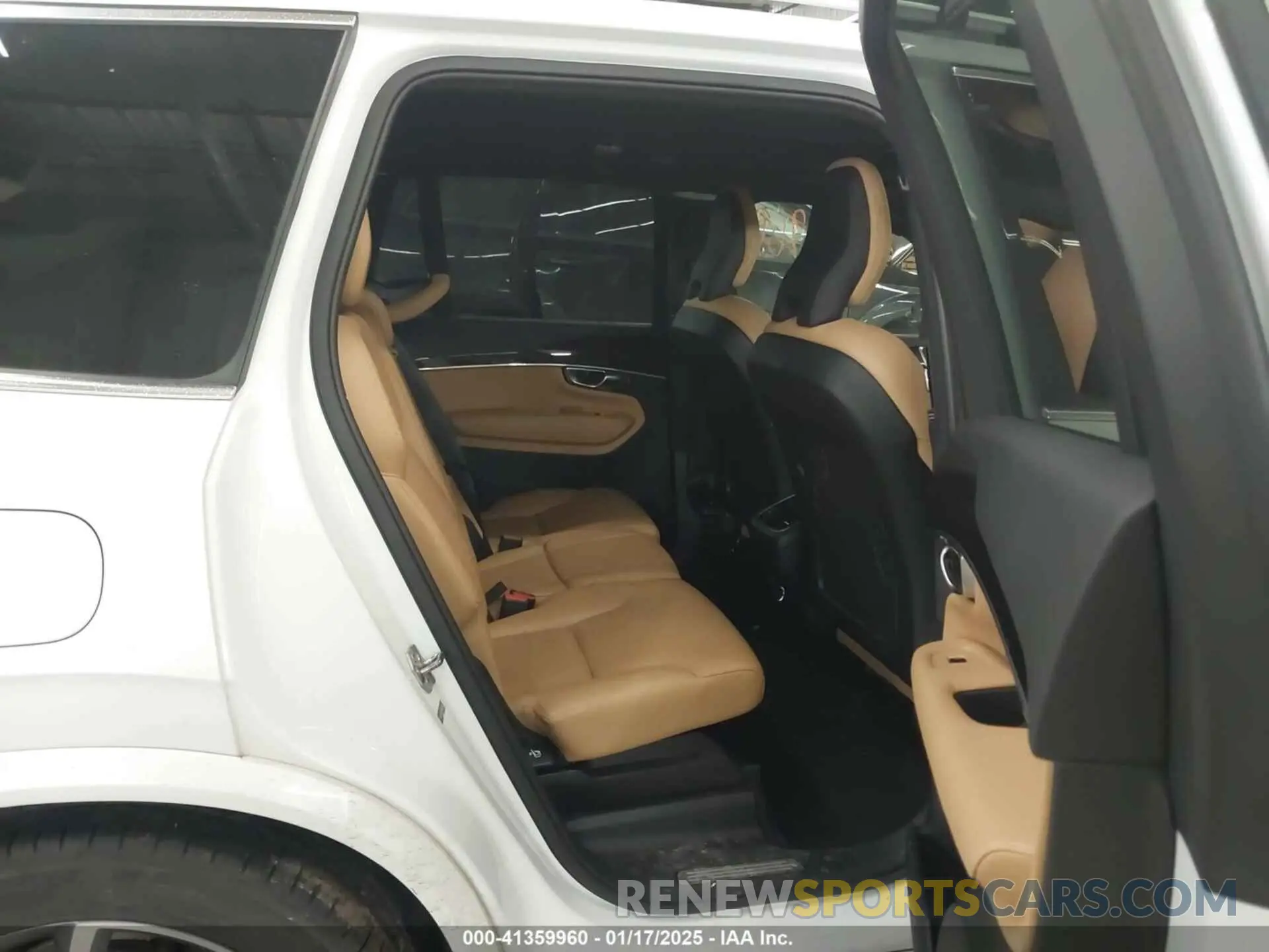 8 Photograph of a damaged car YV4A22PK3K1452939 VOLVO XC90 2019