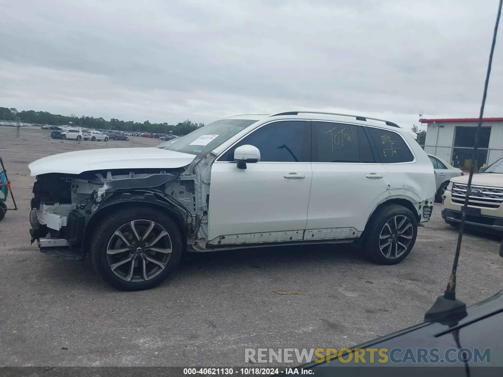 15 Photograph of a damaged car YV4A22PK3K1479669 VOLVO XC90 2019