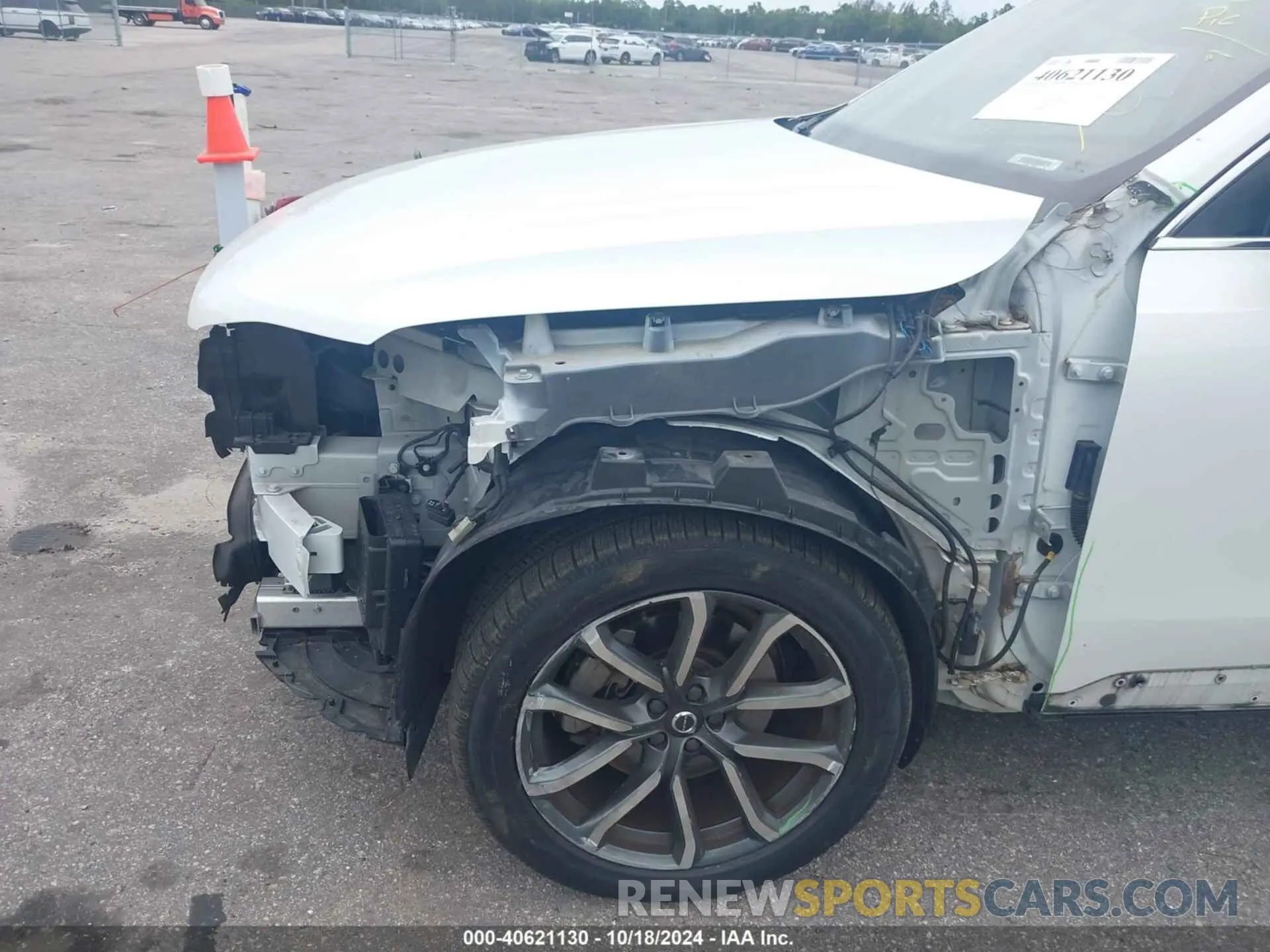 6 Photograph of a damaged car YV4A22PK3K1479669 VOLVO XC90 2019