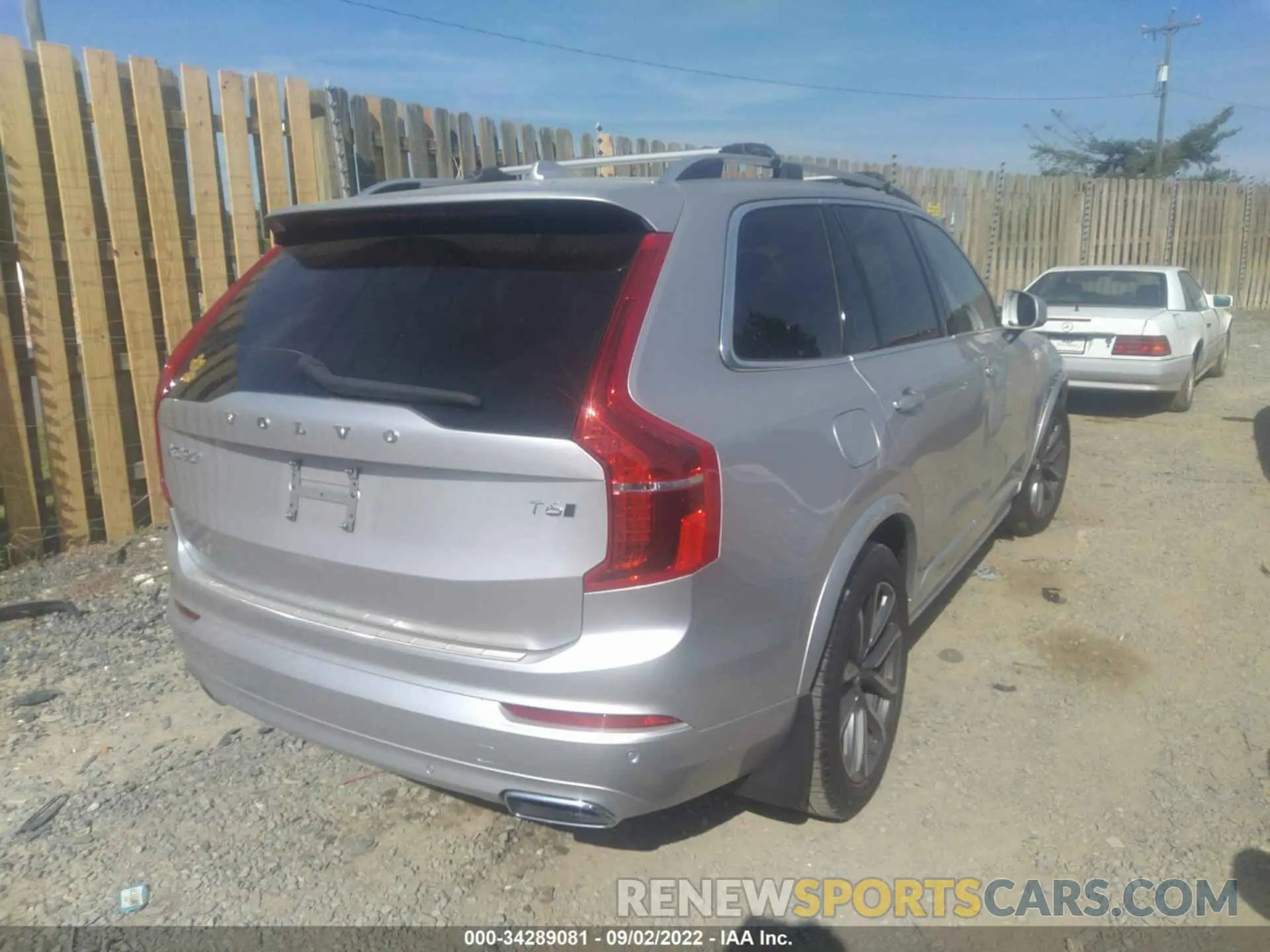 4 Photograph of a damaged car YV4A22PK3K1492860 VOLVO XC90 2019