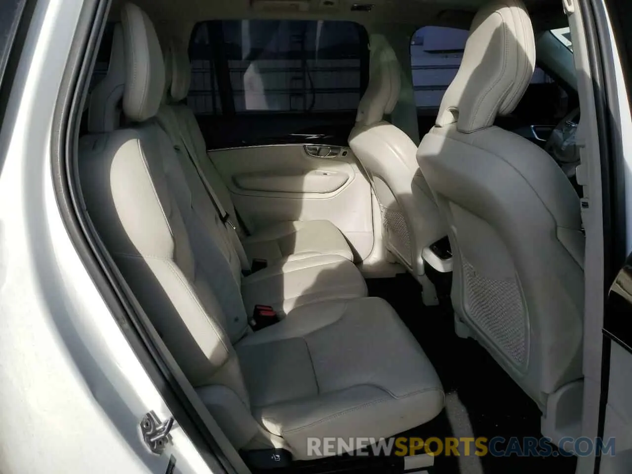 10 Photograph of a damaged car YV4A22PK3K1500861 VOLVO XC90 2019