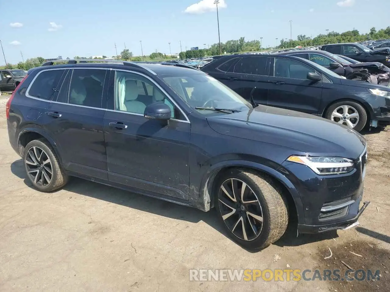 4 Photograph of a damaged car YV4A22PK4K1498795 VOLVO XC90 2019