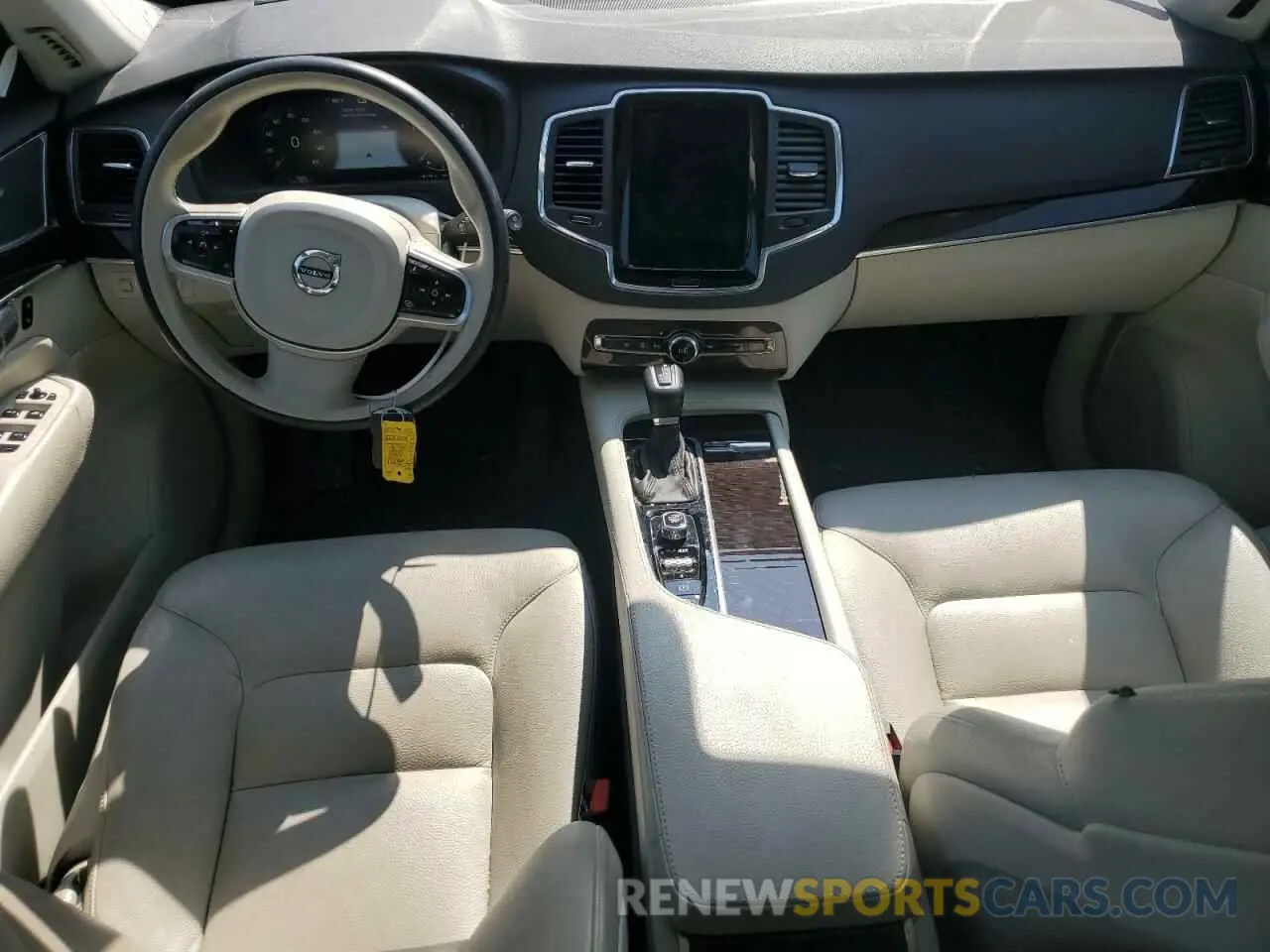 8 Photograph of a damaged car YV4A22PK4K1498795 VOLVO XC90 2019