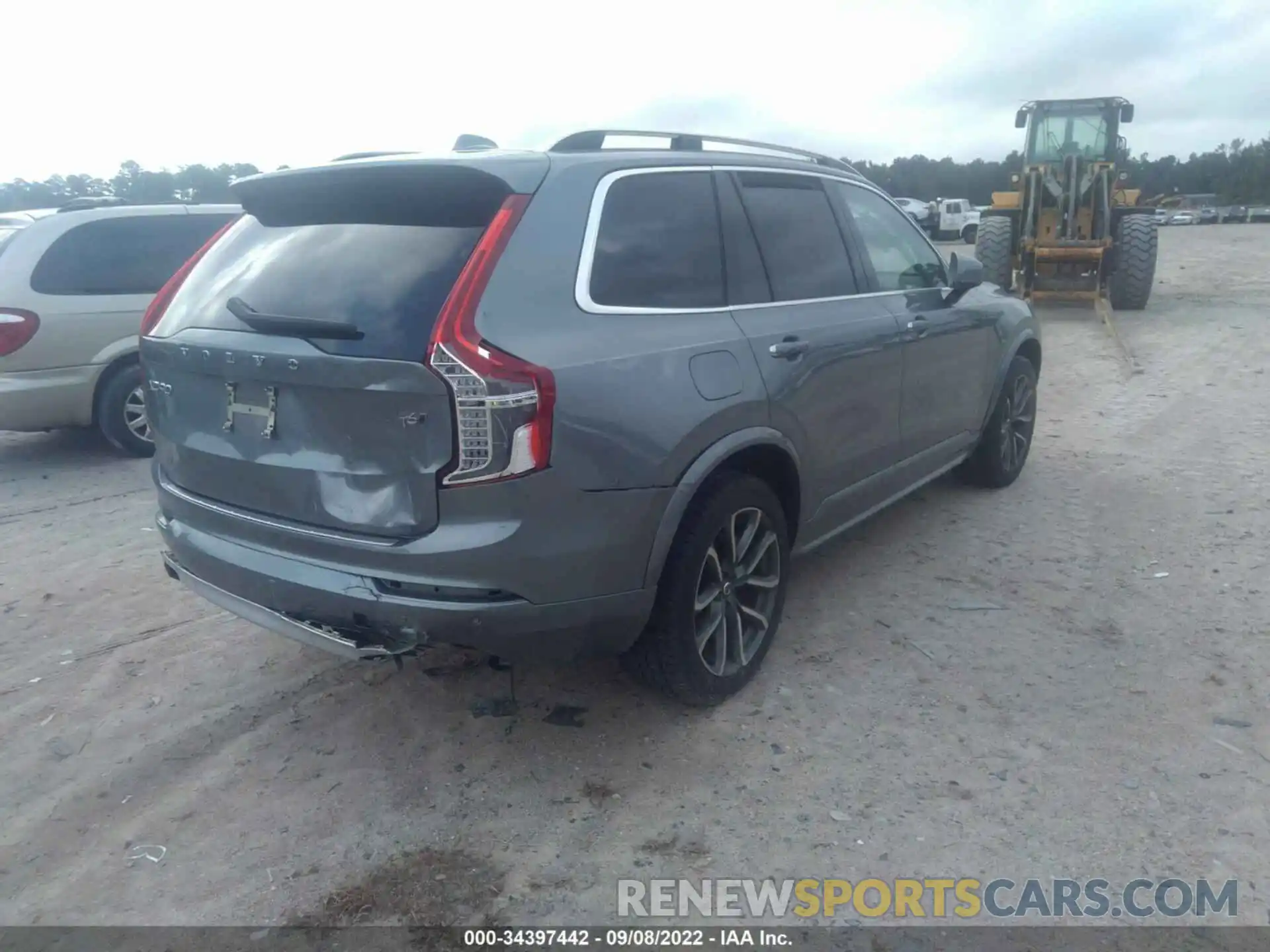 4 Photograph of a damaged car YV4A22PK5K1447919 VOLVO XC90 2019