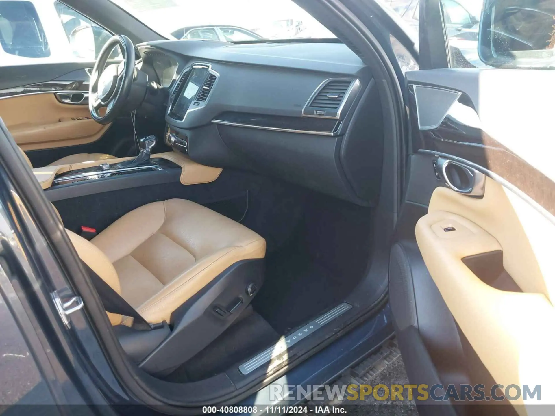5 Photograph of a damaged car YV4A22PK6K1485711 VOLVO XC90 2019