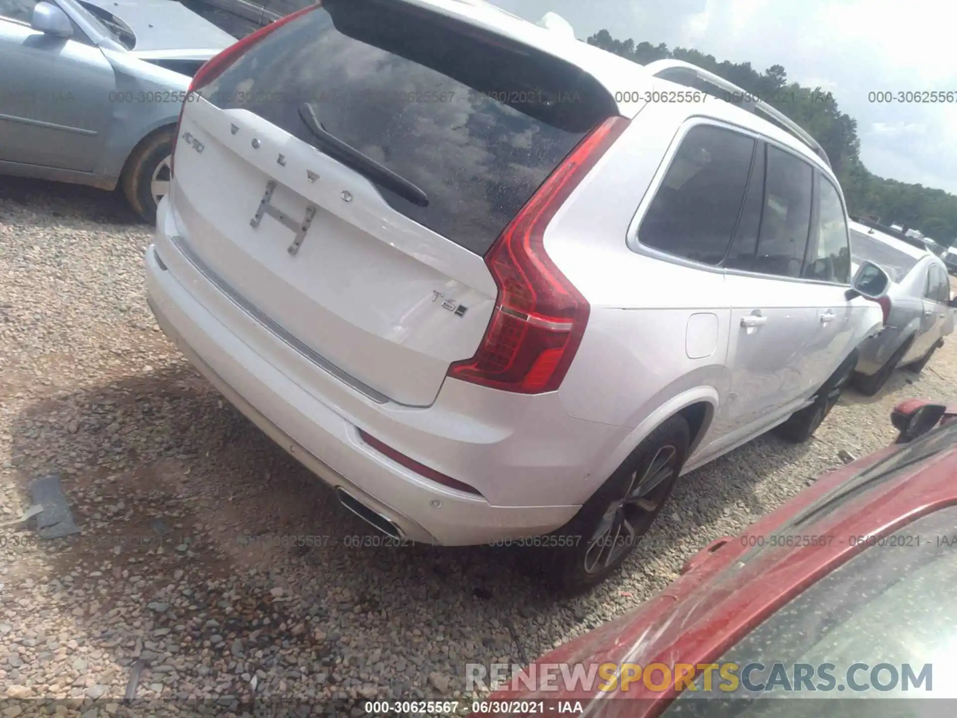 4 Photograph of a damaged car YV4A22PK7K1445699 VOLVO XC90 2019