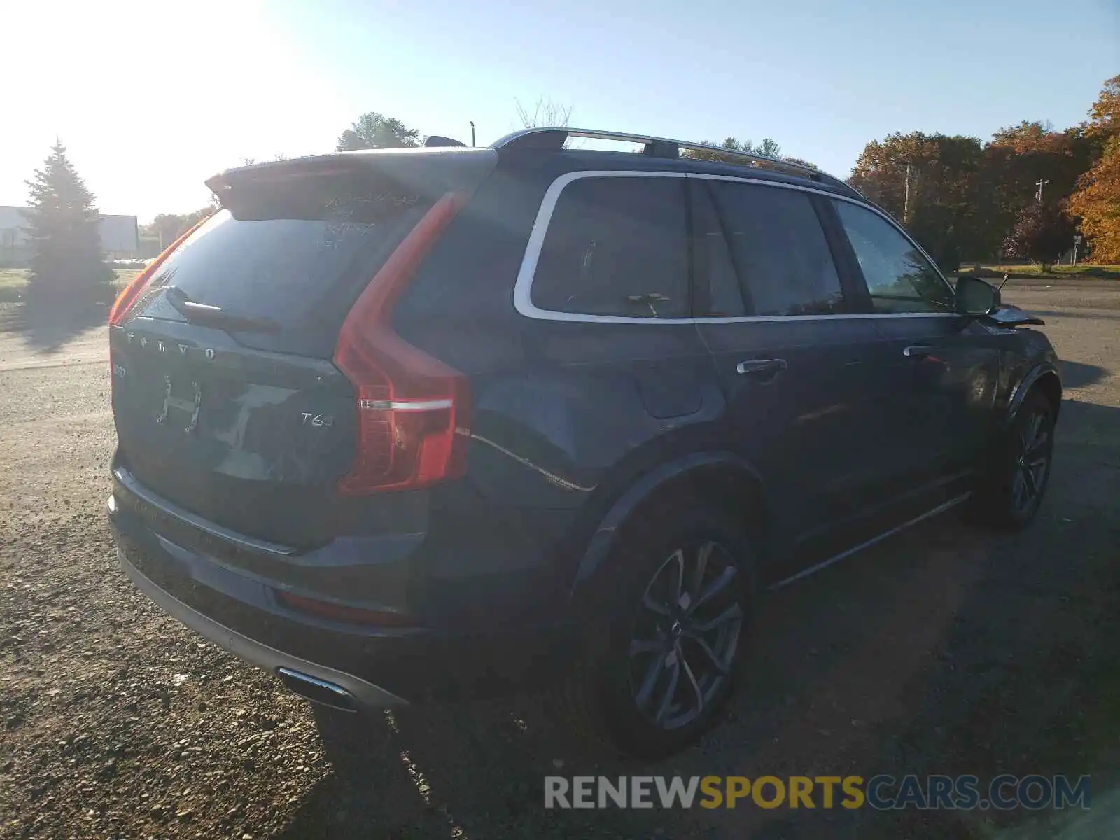 4 Photograph of a damaged car YV4A22PK8K1437336 VOLVO XC90 2019