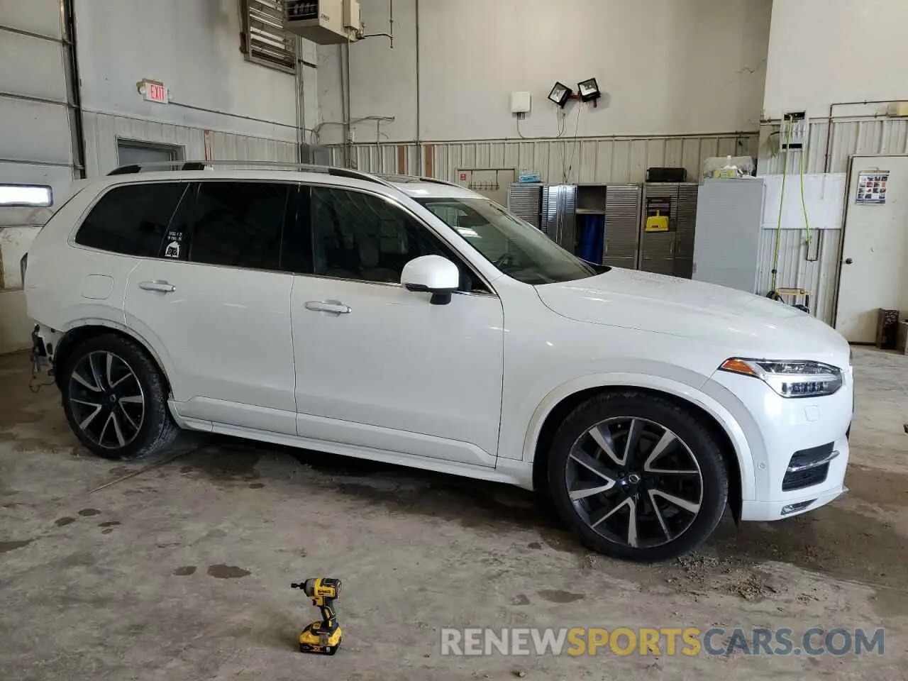 4 Photograph of a damaged car YV4A22PK8K1458168 VOLVO XC90 2019