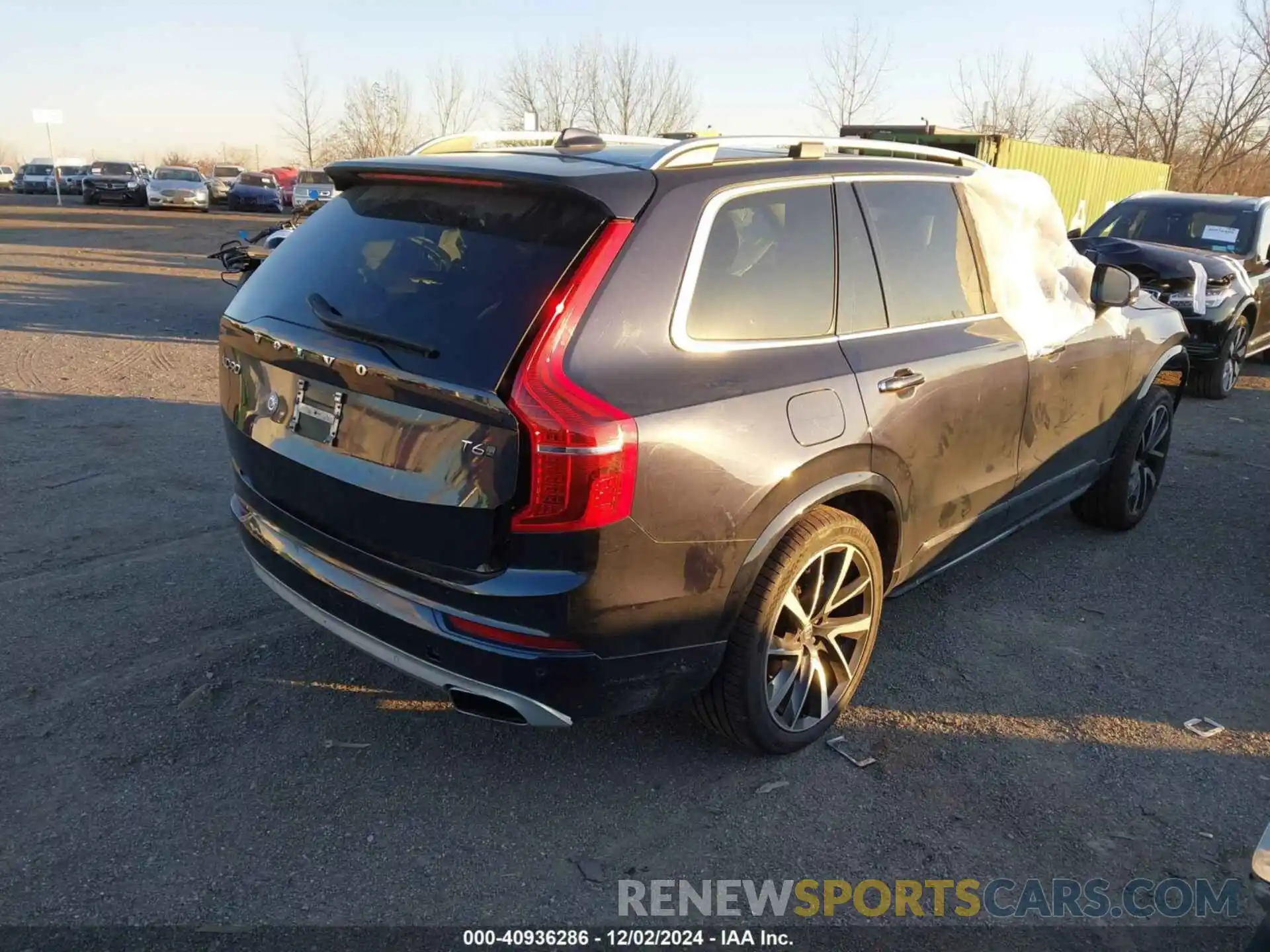 4 Photograph of a damaged car YV4A22PK8K1507188 VOLVO XC90 2019