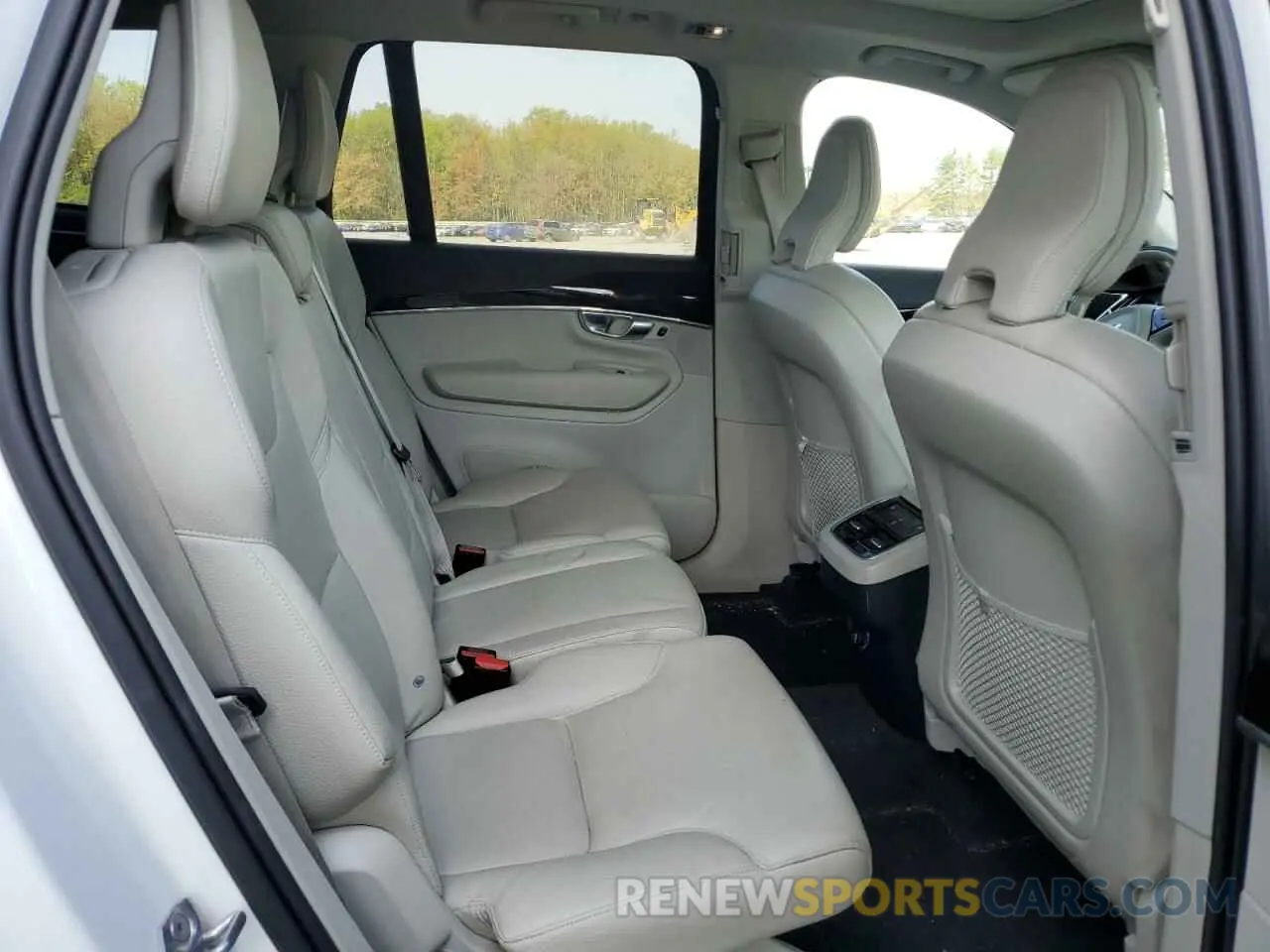 11 Photograph of a damaged car YV4A22PK9K1493866 VOLVO XC90 2019