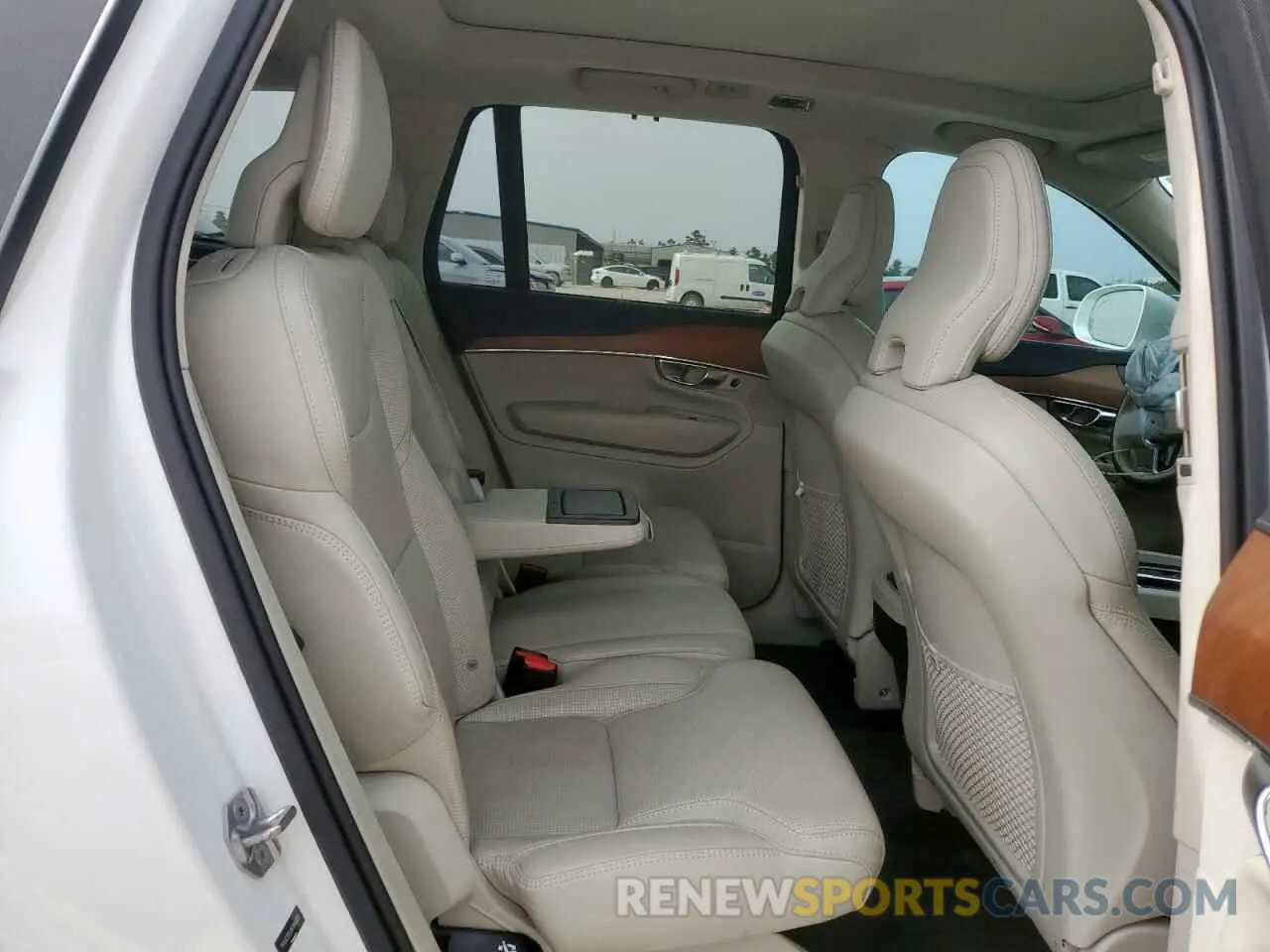 11 Photograph of a damaged car YV4A22PL0K1445651 VOLVO XC90 2019