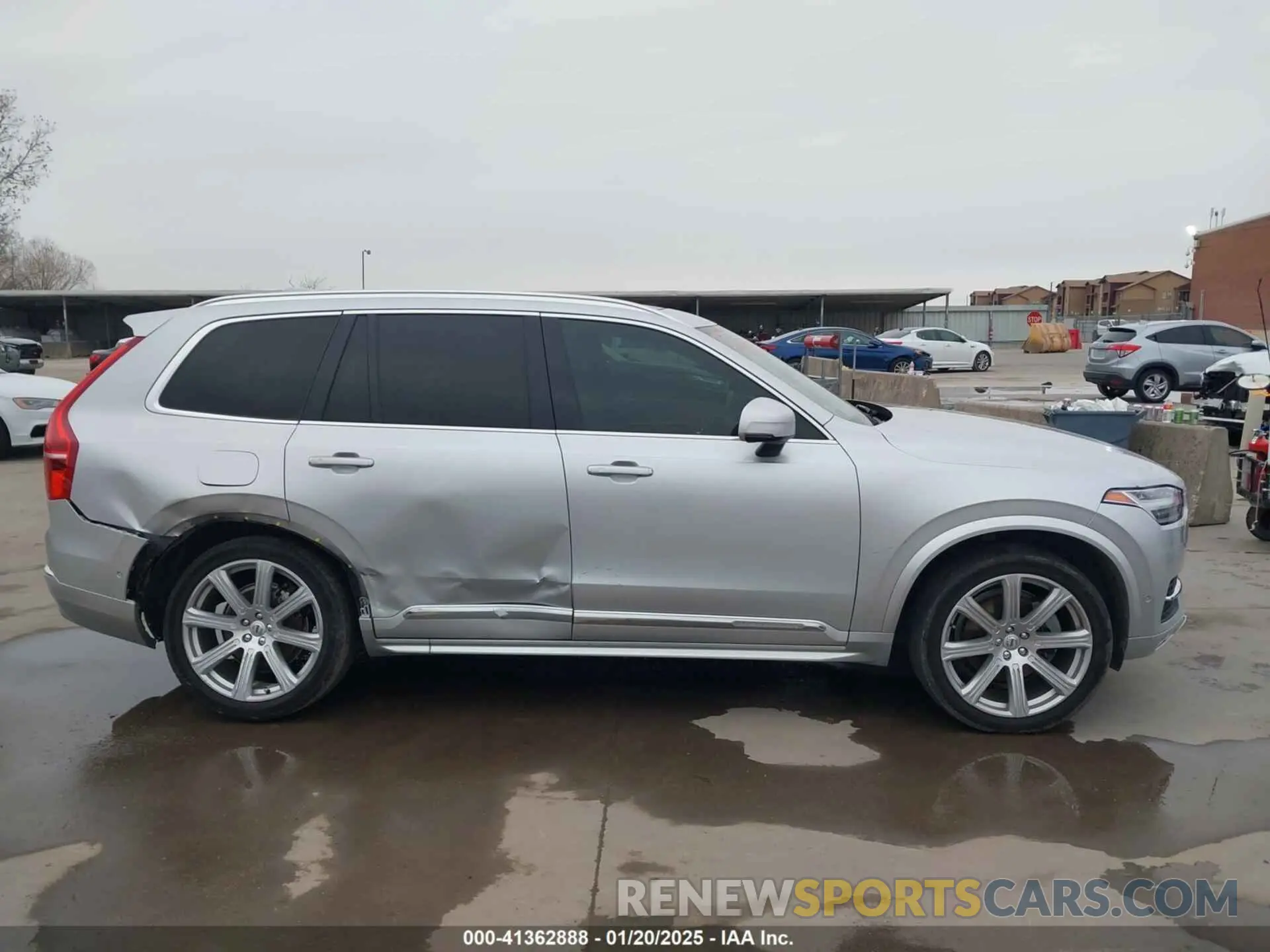 14 Photograph of a damaged car YV4A22PL0K1482716 VOLVO XC90 2019