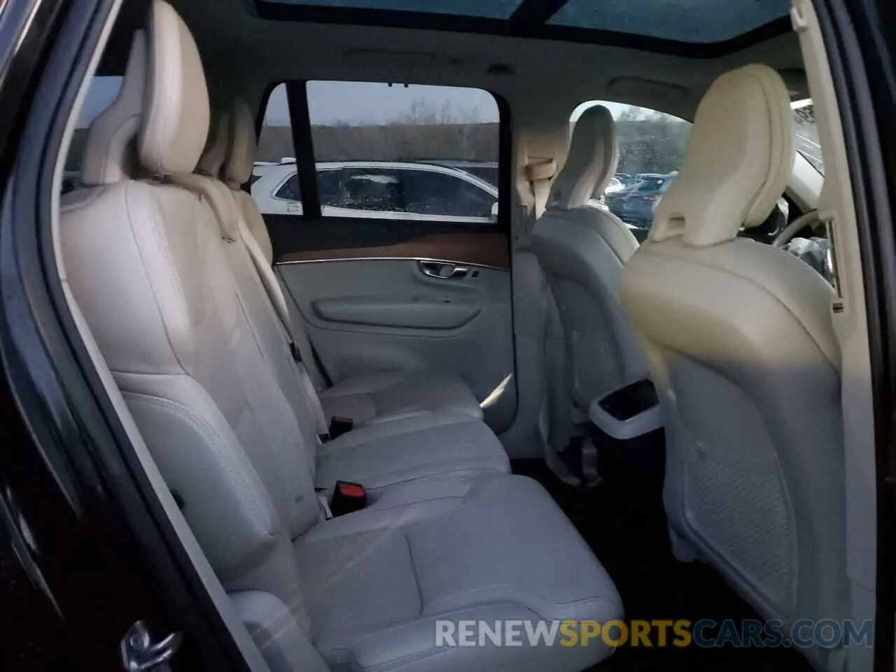 11 Photograph of a damaged car YV4A22PL2K1475010 VOLVO XC90 2019