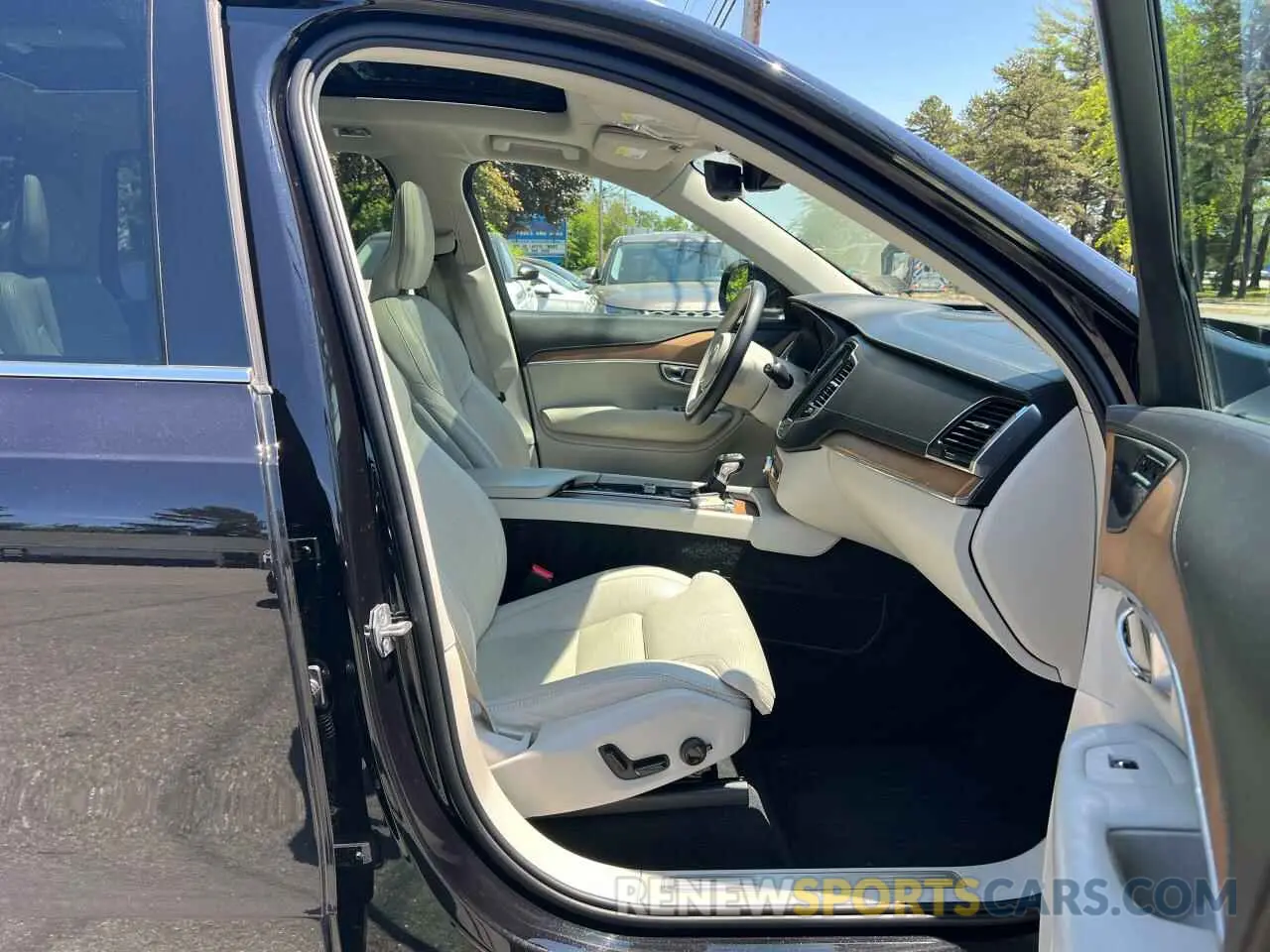 5 Photograph of a damaged car YV4A22PL2K1510953 VOLVO XC90 2019