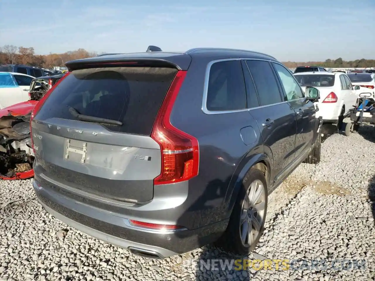 4 Photograph of a damaged car YV4A22PL3K1438662 VOLVO XC90 2019