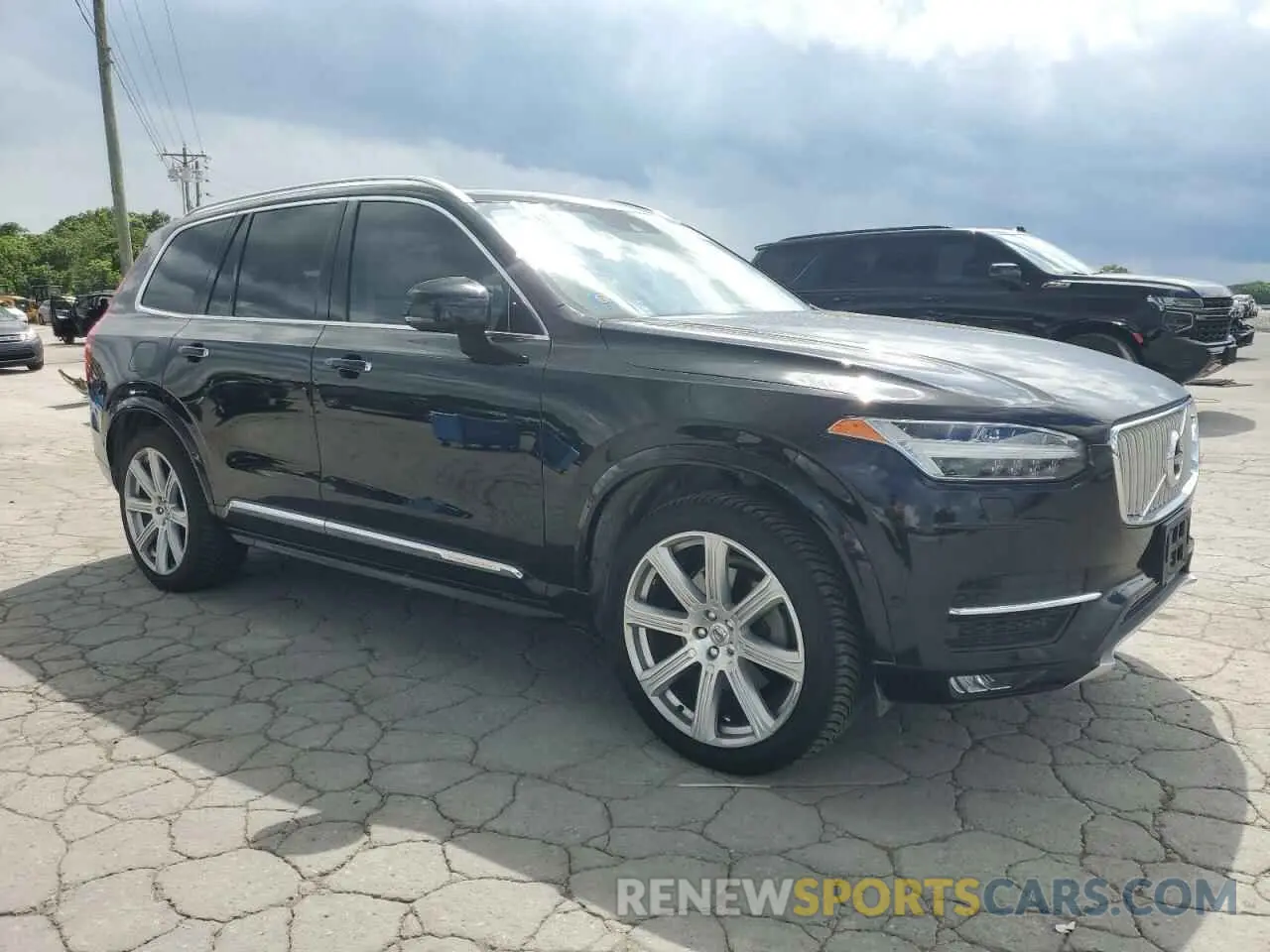 4 Photograph of a damaged car YV4A22PL3K1506121 VOLVO XC90 2019