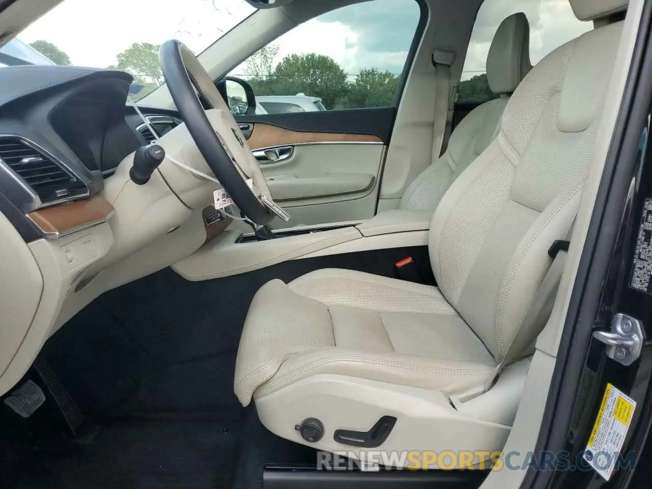 7 Photograph of a damaged car YV4A22PL3K1506121 VOLVO XC90 2019