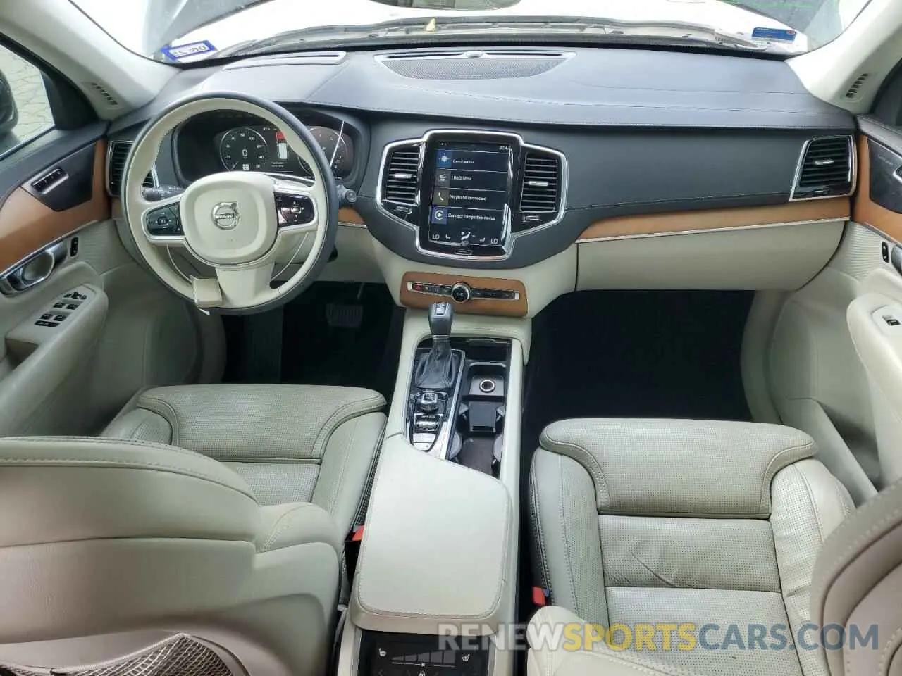 8 Photograph of a damaged car YV4A22PL3K1506121 VOLVO XC90 2019