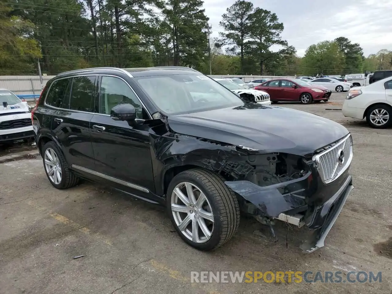 4 Photograph of a damaged car YV4A22PL5K1425654 VOLVO XC90 2019