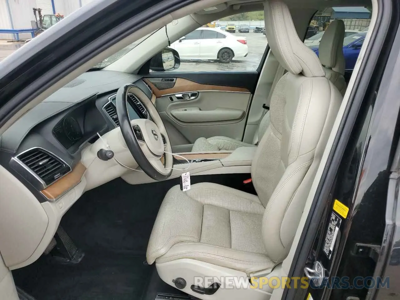 7 Photograph of a damaged car YV4A22PL5K1425654 VOLVO XC90 2019