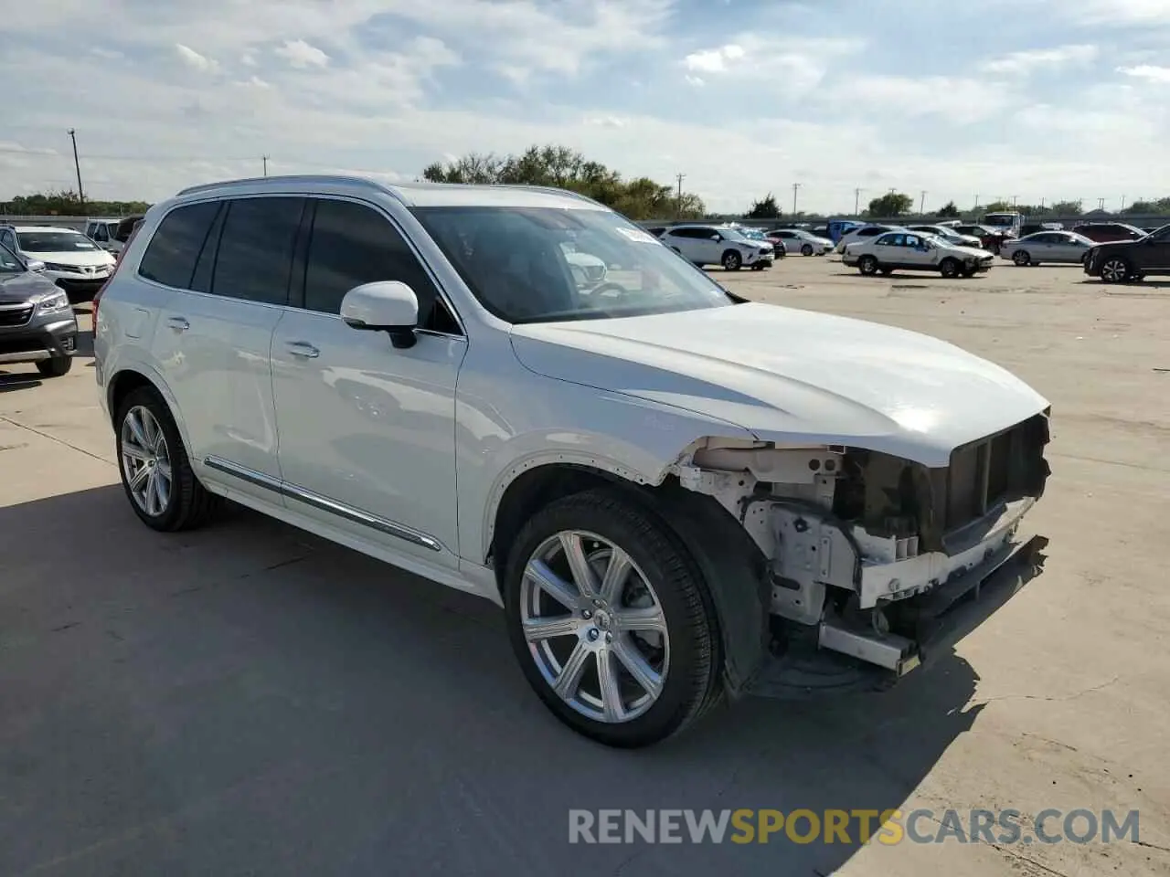 4 Photograph of a damaged car YV4A22PL6K1462132 VOLVO XC90 2019