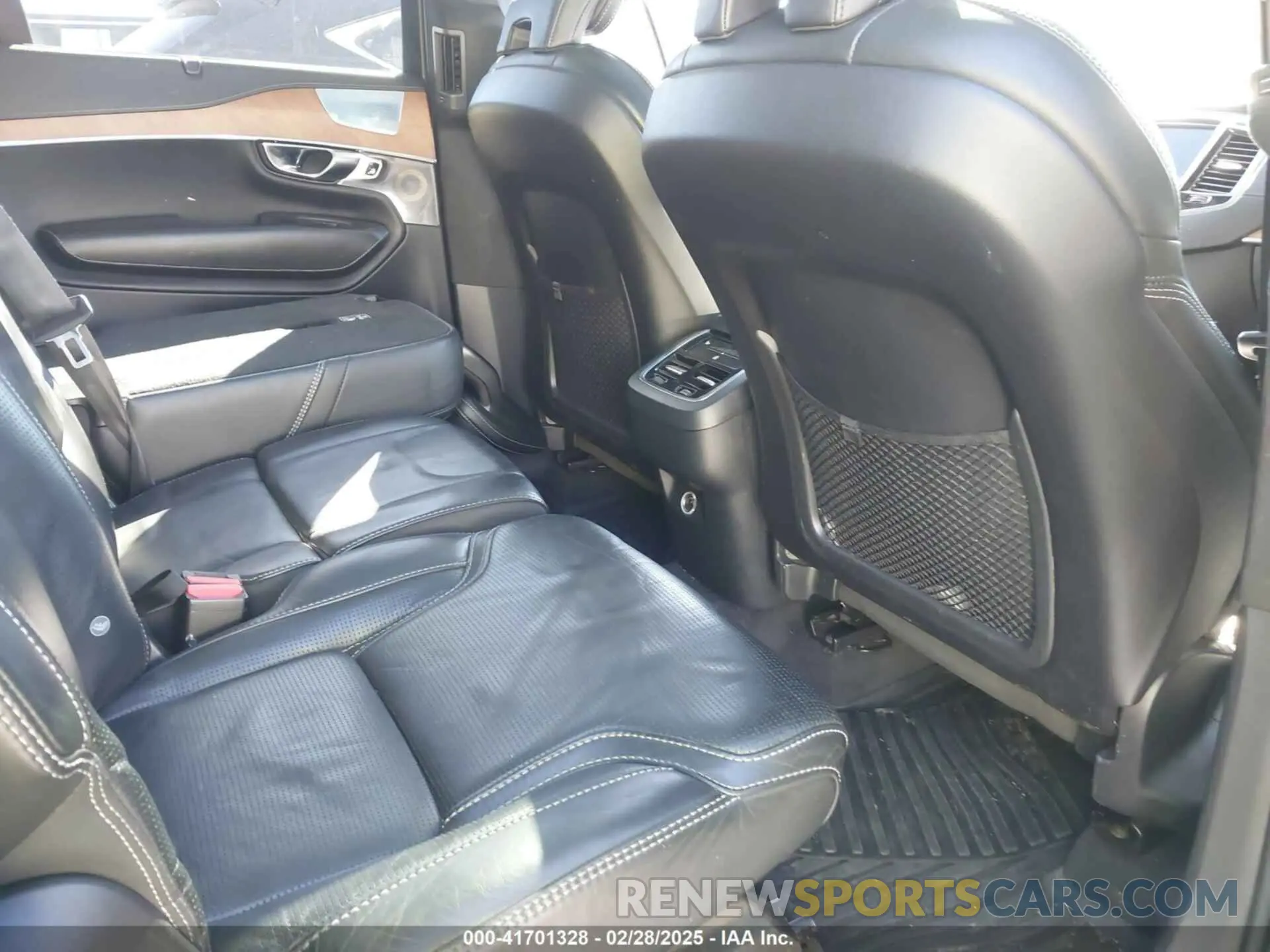 8 Photograph of a damaged car YV4A22PL8K1451651 VOLVO XC90 2019