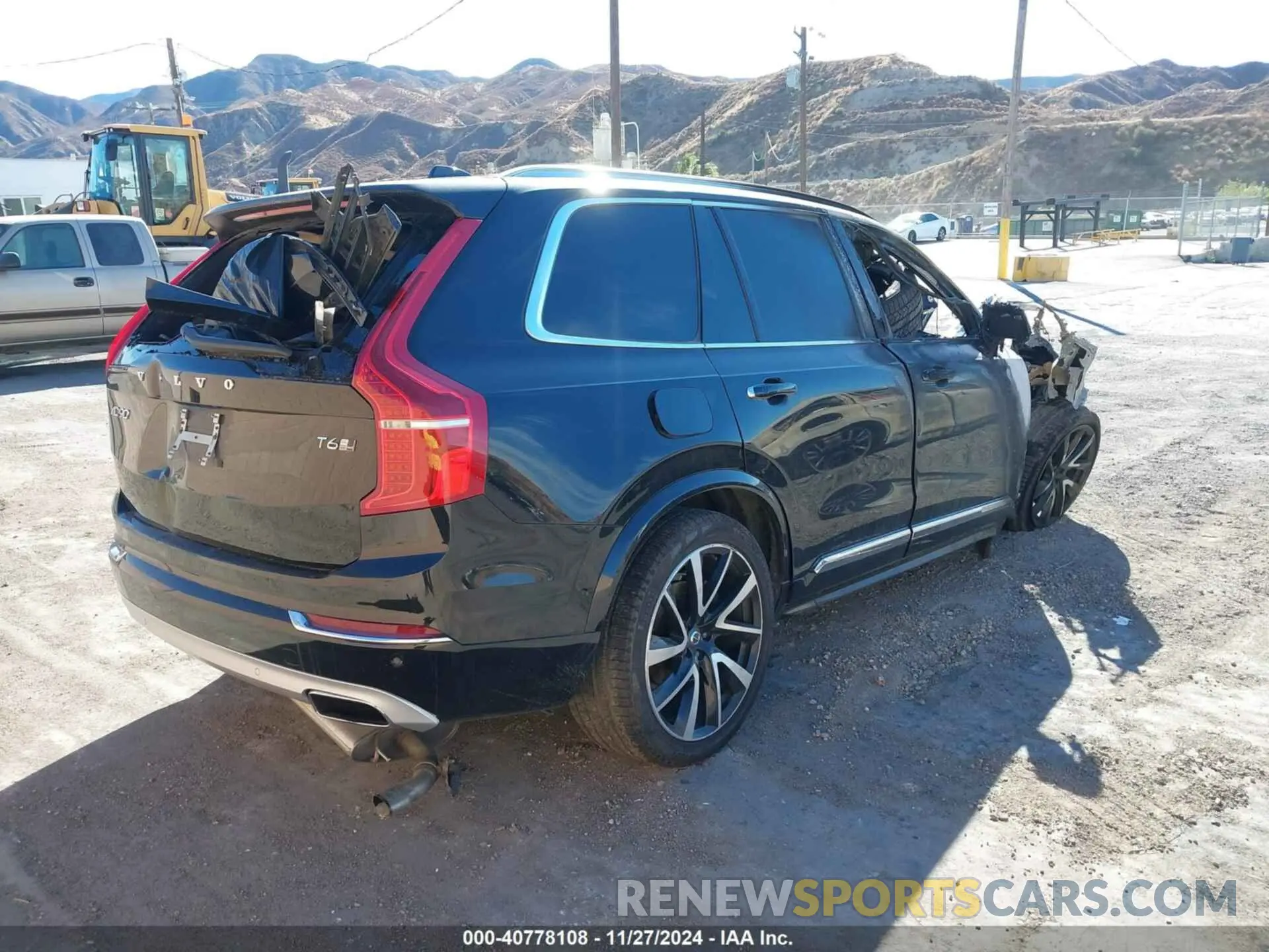 4 Photograph of a damaged car YV4A22PL8K1452881 VOLVO XC90 2019