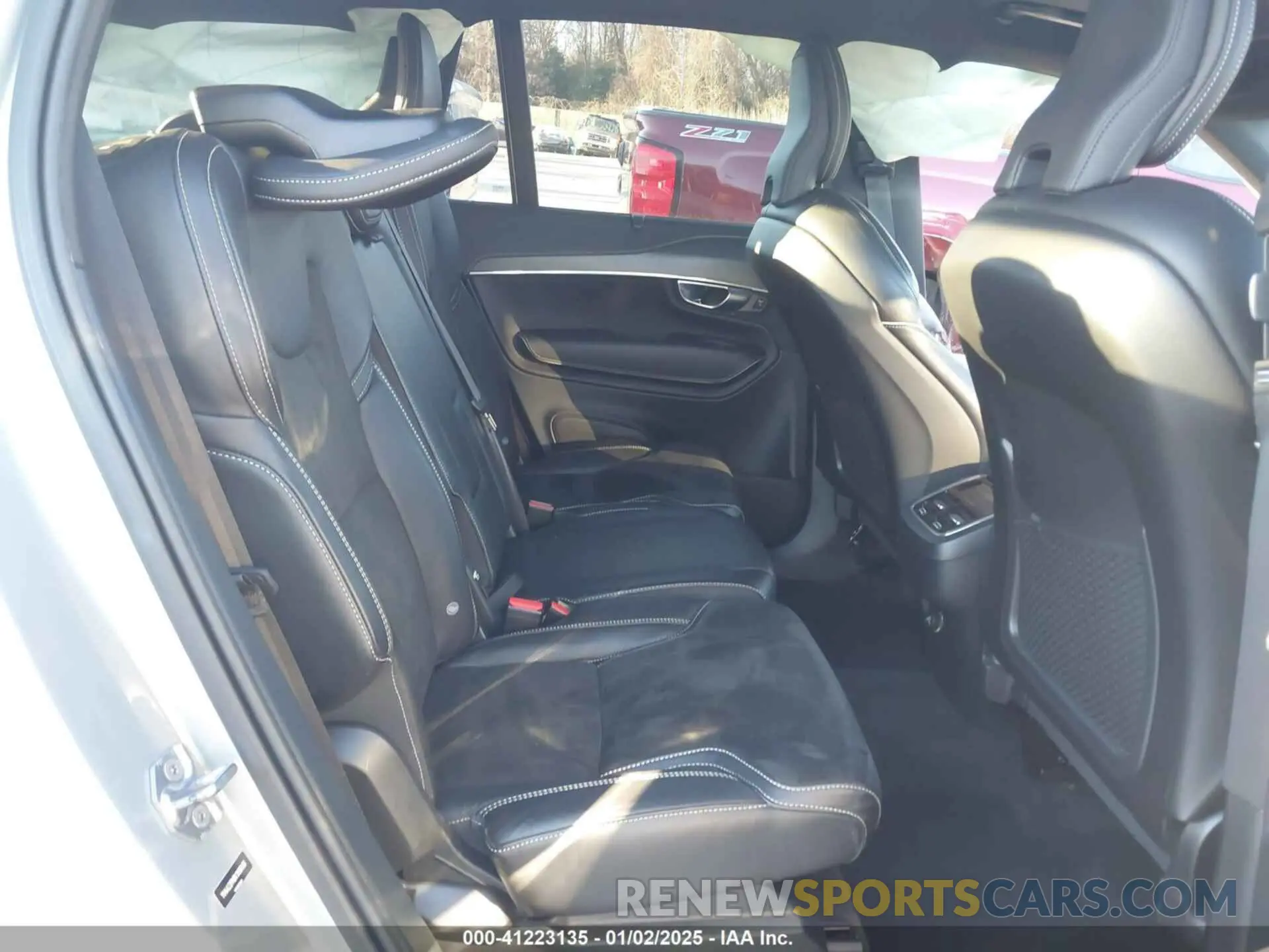8 Photograph of a damaged car YV4A22PM0K1490498 VOLVO XC90 2019