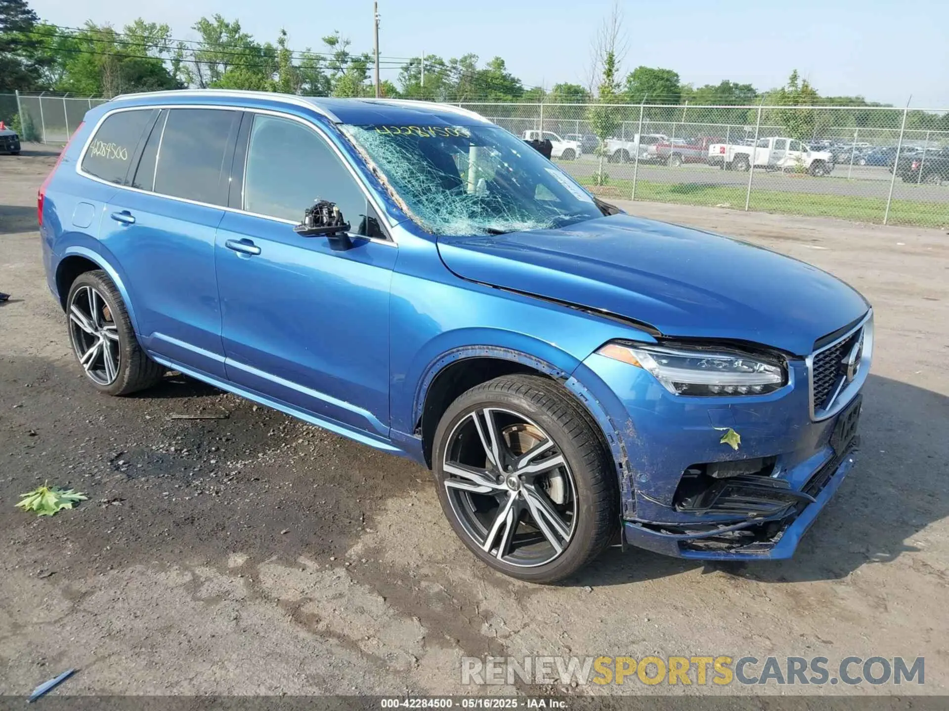 1 Photograph of a damaged car YV4A22PM5K1429793 VOLVO XC90 2019