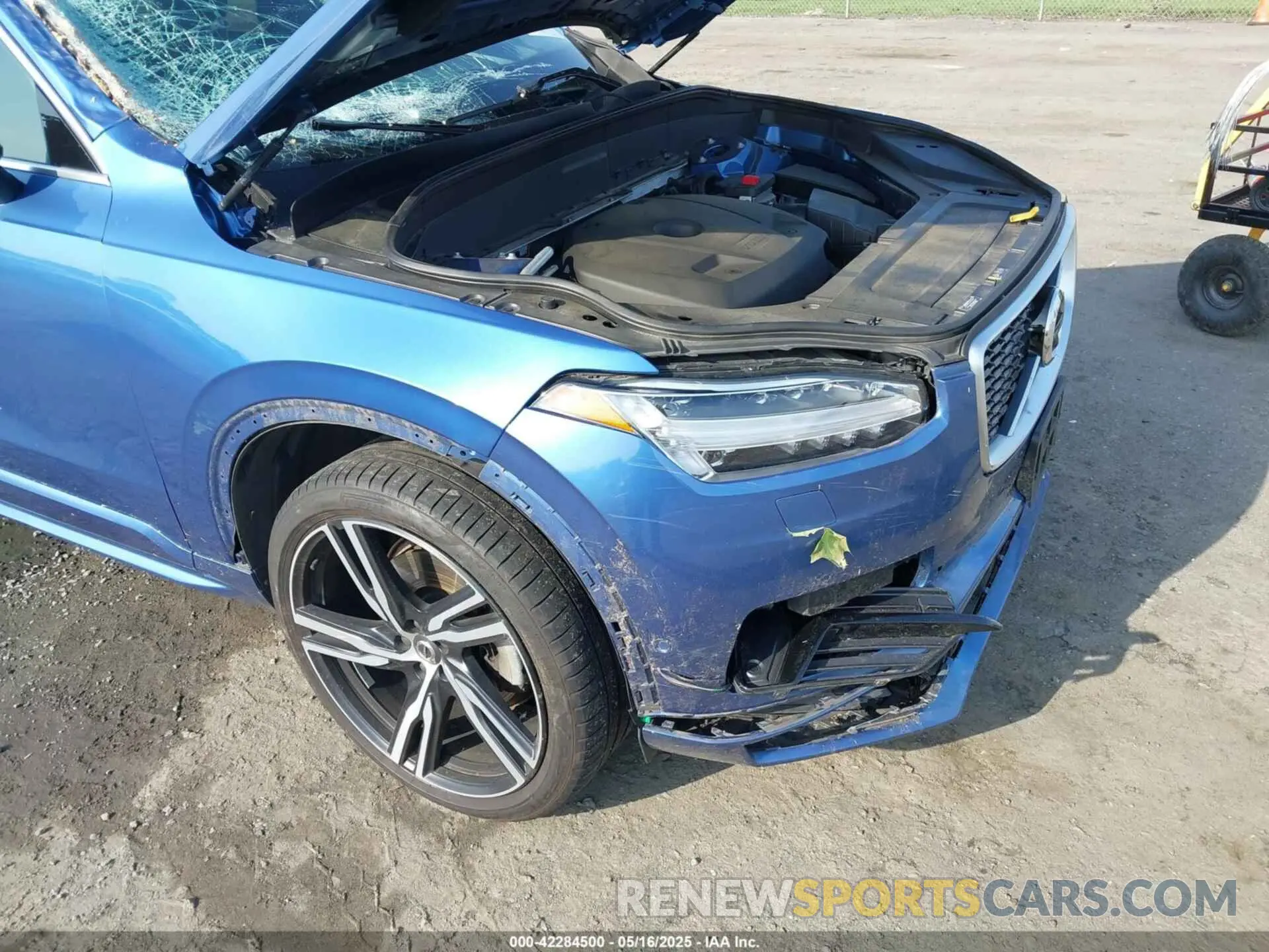 6 Photograph of a damaged car YV4A22PM5K1429793 VOLVO XC90 2019