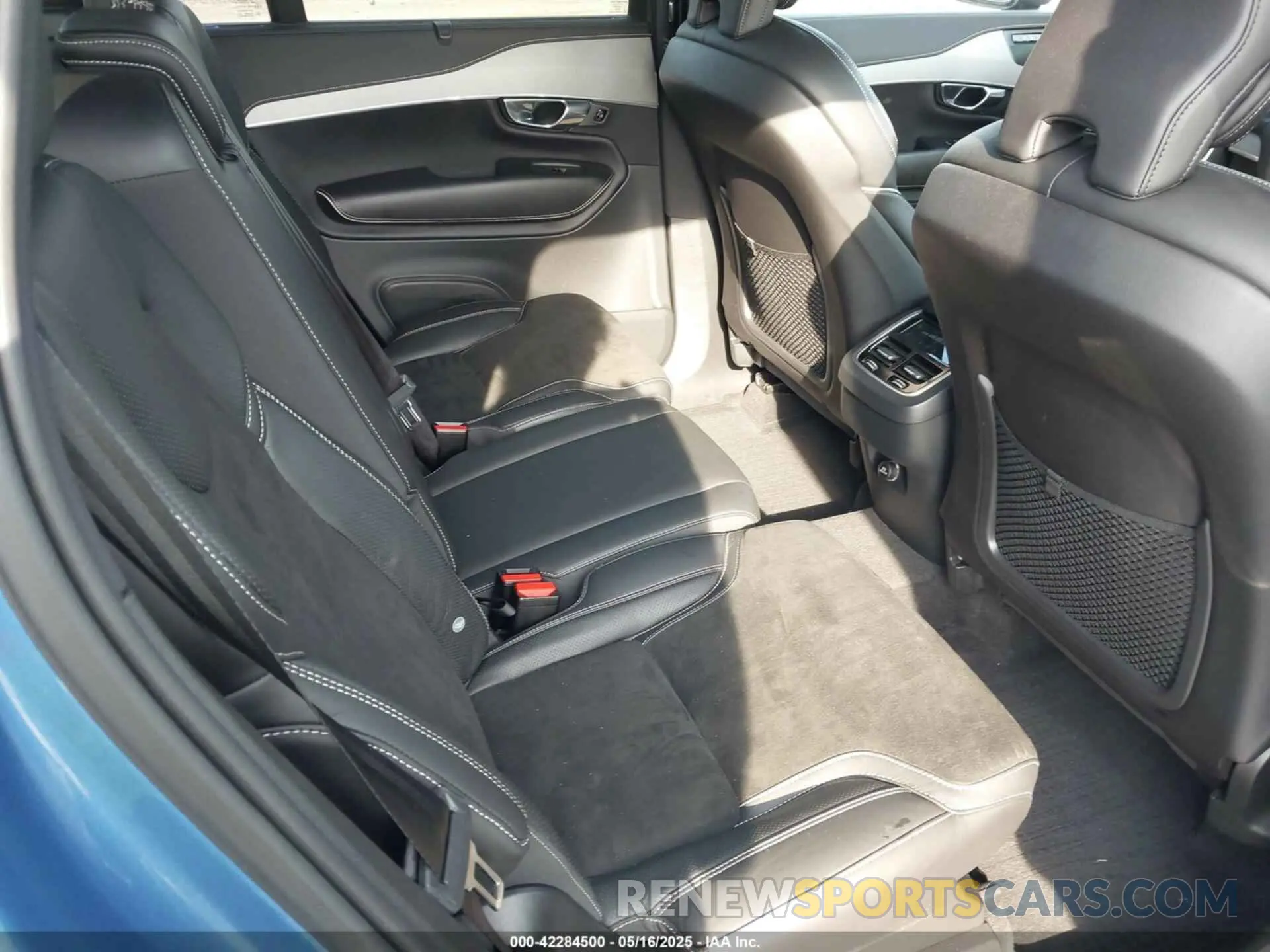 8 Photograph of a damaged car YV4A22PM5K1429793 VOLVO XC90 2019