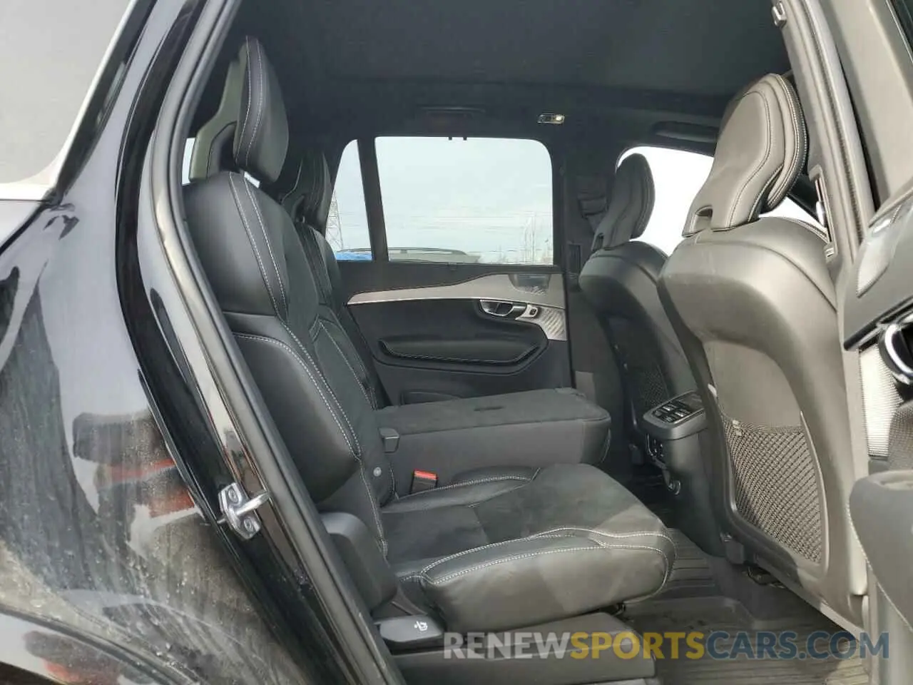 11 Photograph of a damaged car YV4A22PM7K1467655 VOLVO XC90 2019