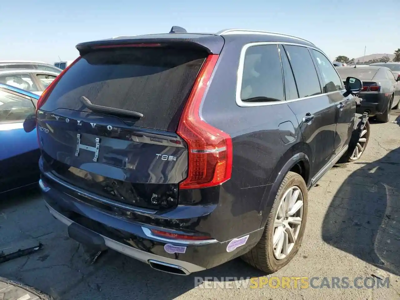 4 Photograph of a damaged car YV4BR0CL1K1507133 VOLVO XC90 2019