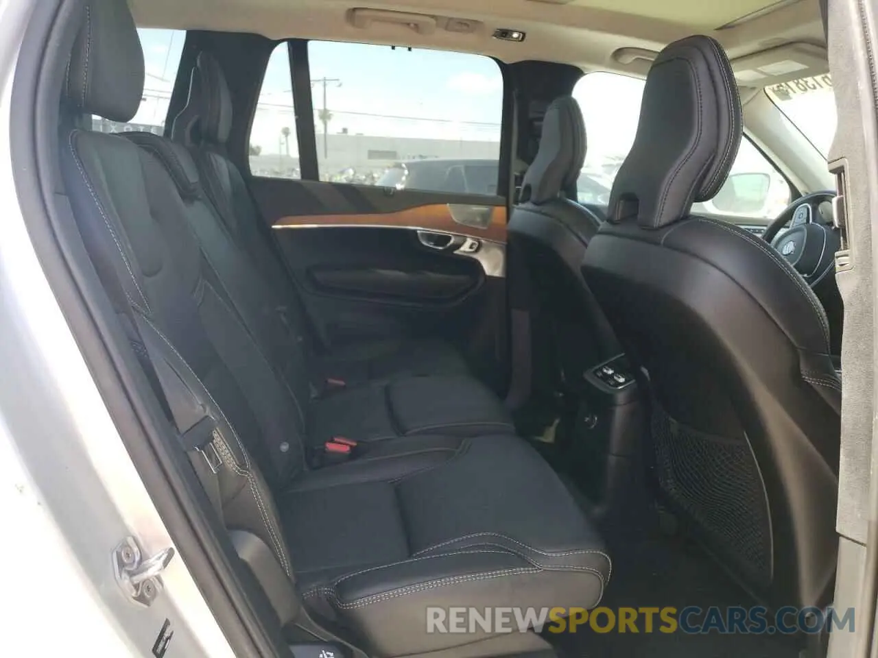 11 Photograph of a damaged car YV4BR0CL4K1510432 VOLVO XC90 2019