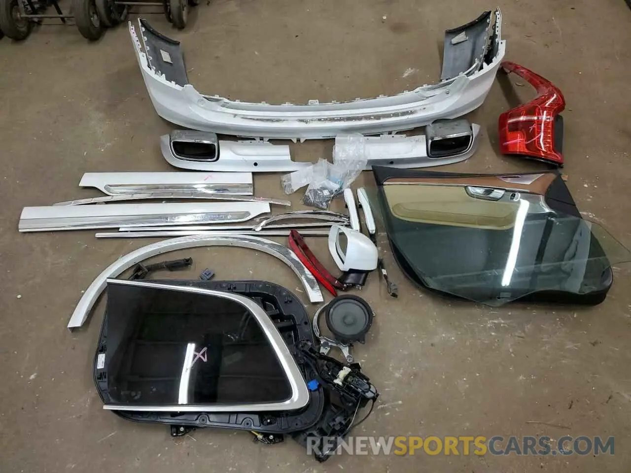 13 Photograph of a damaged car YV4BR0CL5K1431528 VOLVO XC90 2019