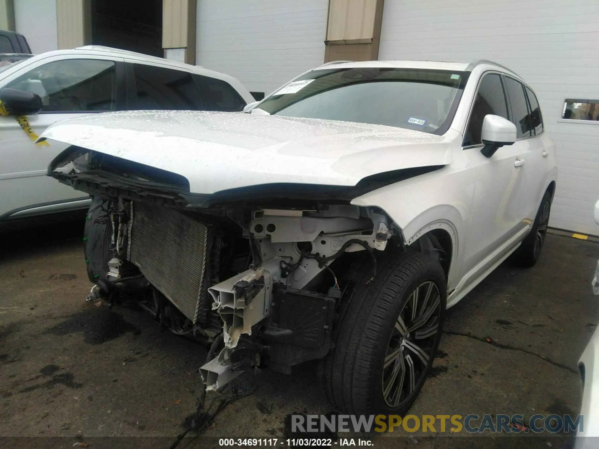 2 Photograph of a damaged car YV4102CK2L1544458 VOLVO XC90 2020
